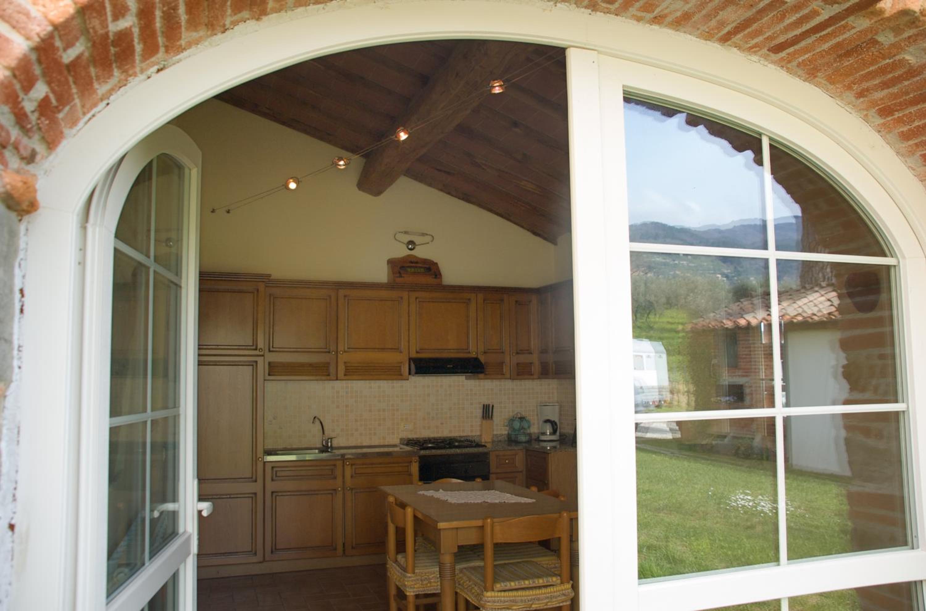 Three-Bedroom House photo 3