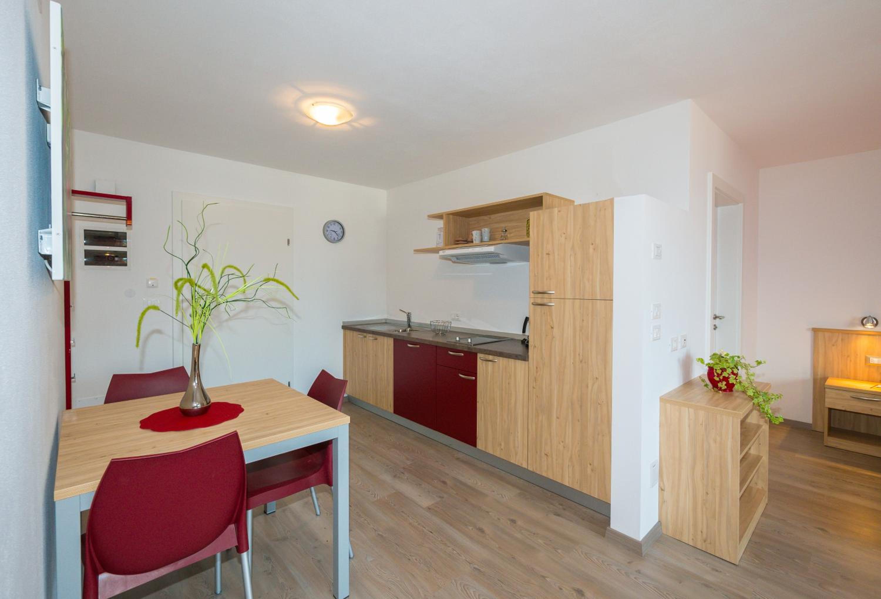 Apartment photo 2