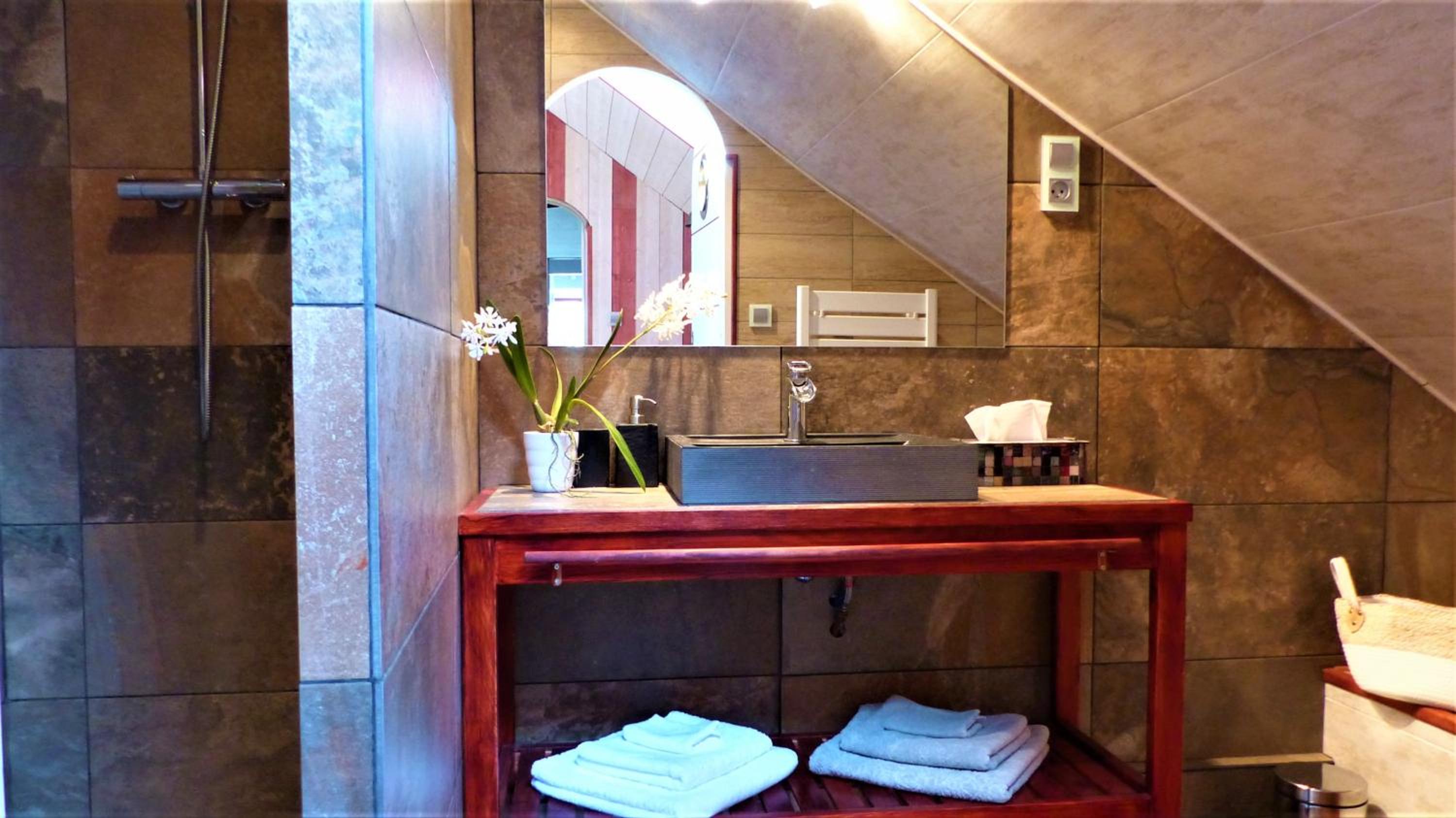 Deluxe Triple Room - Photo 5