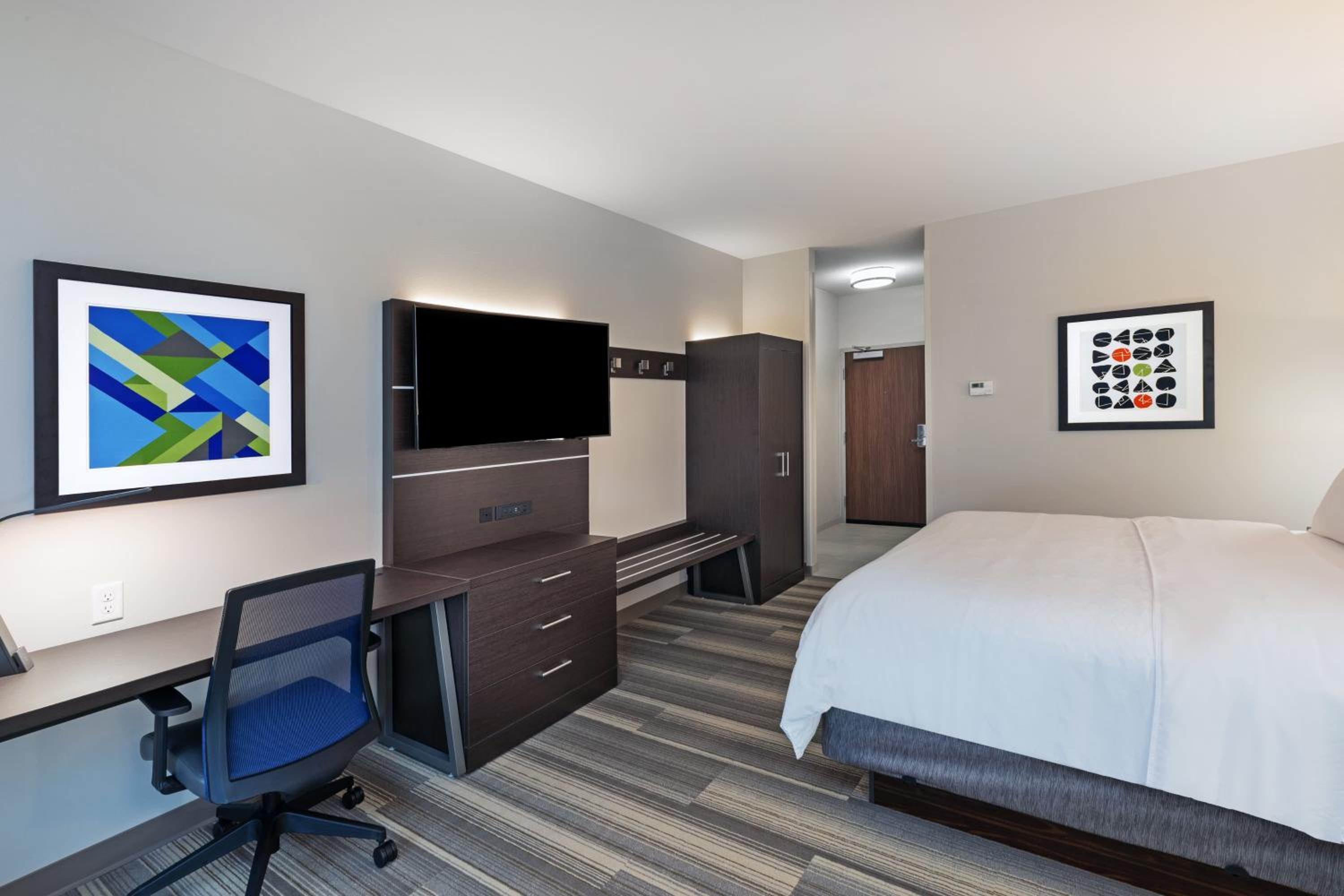 King Suite - Photo 1