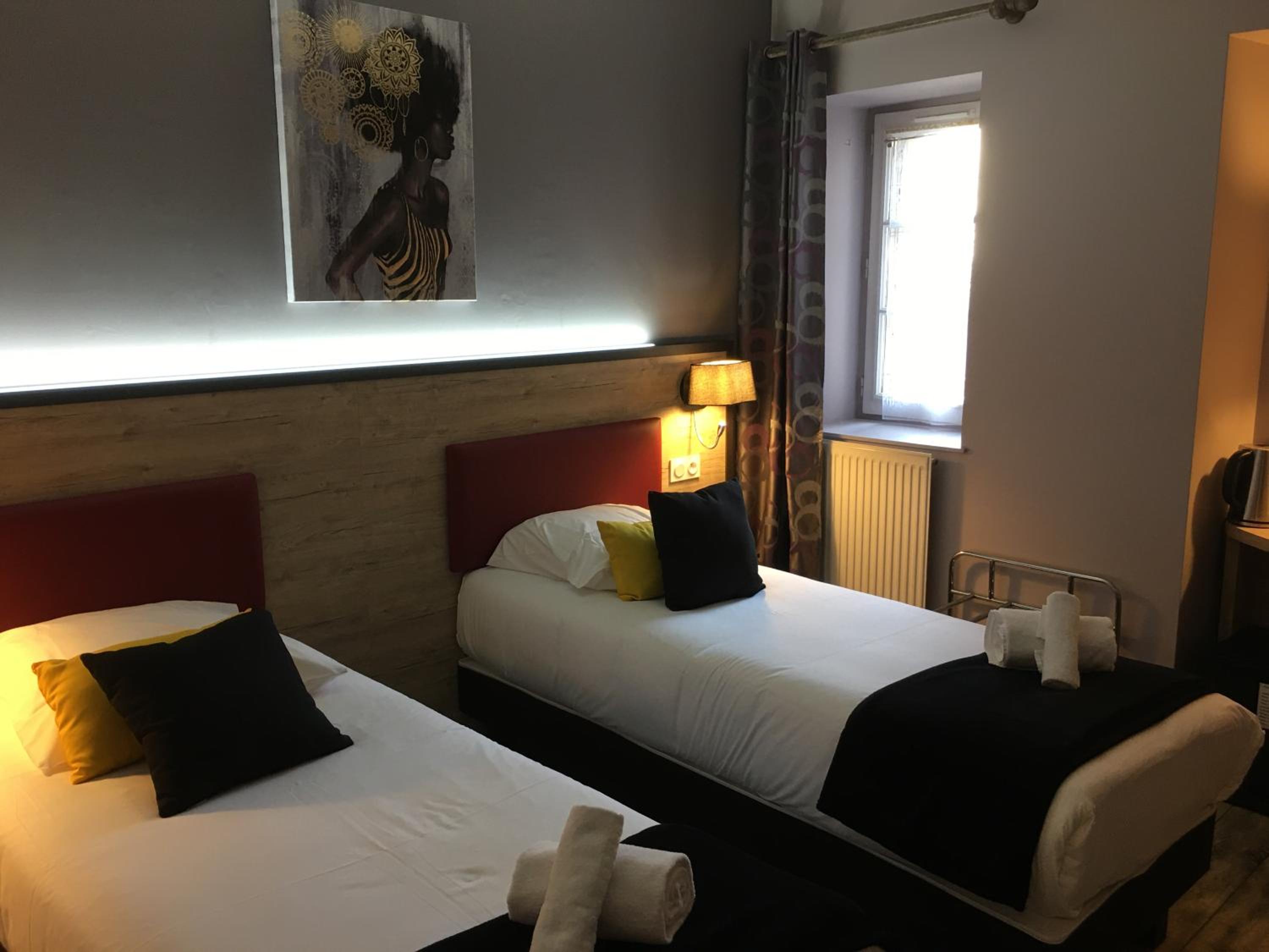 Twin Room - Photo 6