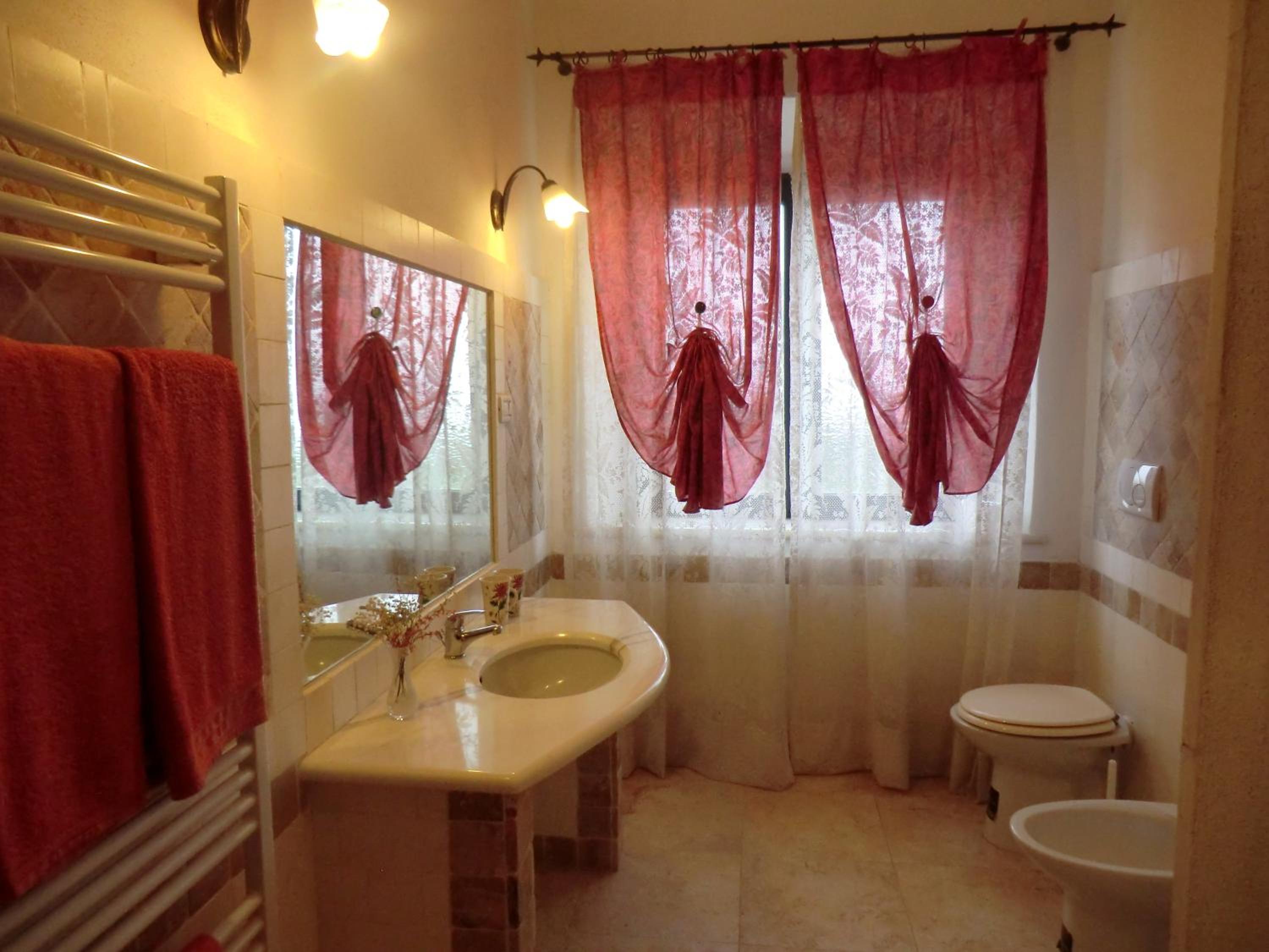 One-Bedroom Apartment - Photo 24