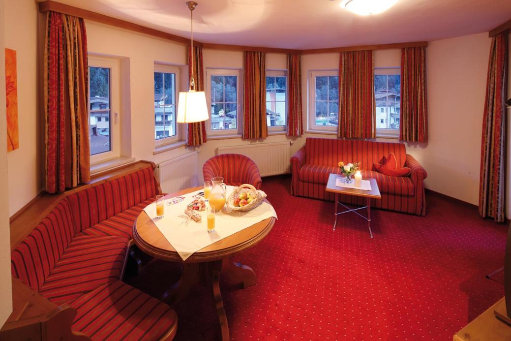 Family Suite photo 3