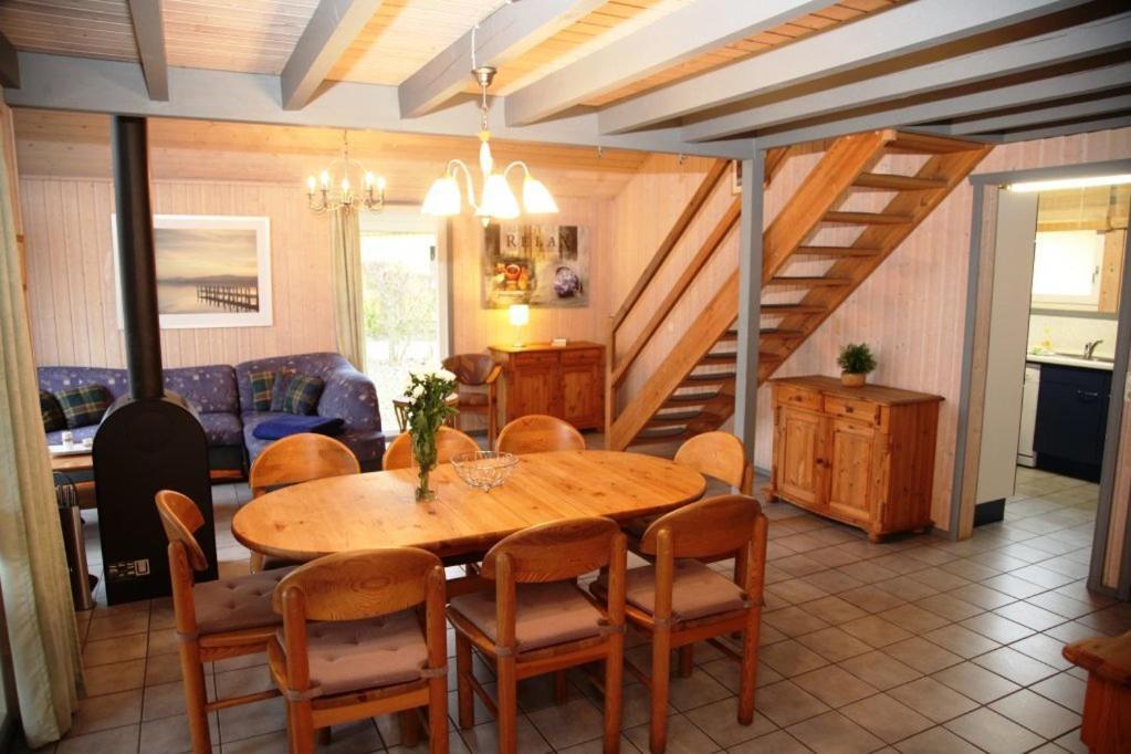 Four-Bedroom House photo 2