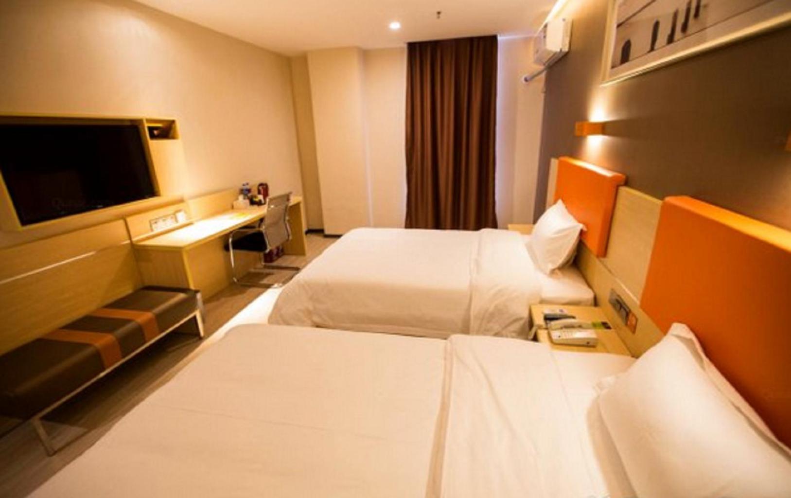 Premium Deluxe Twin Room photo 1