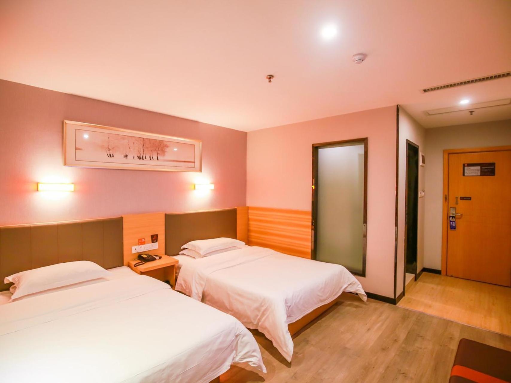 Premium Queen Room