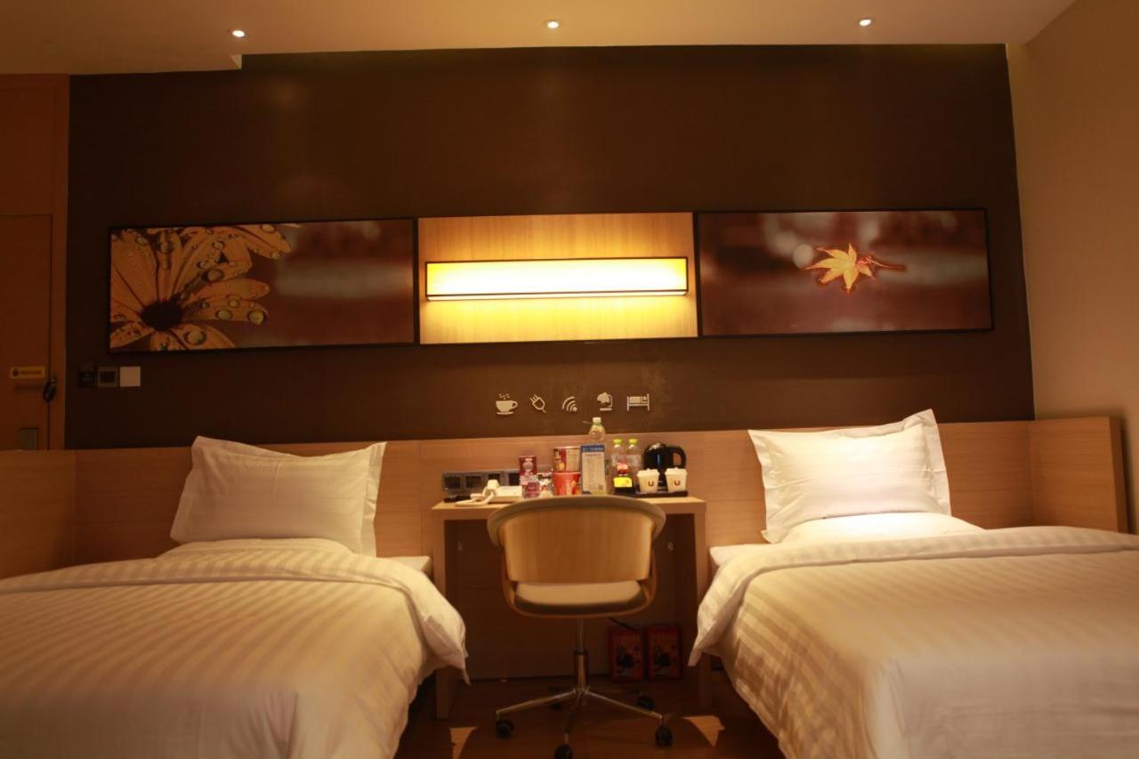 Premium Deluxe Twin Room photo 1
