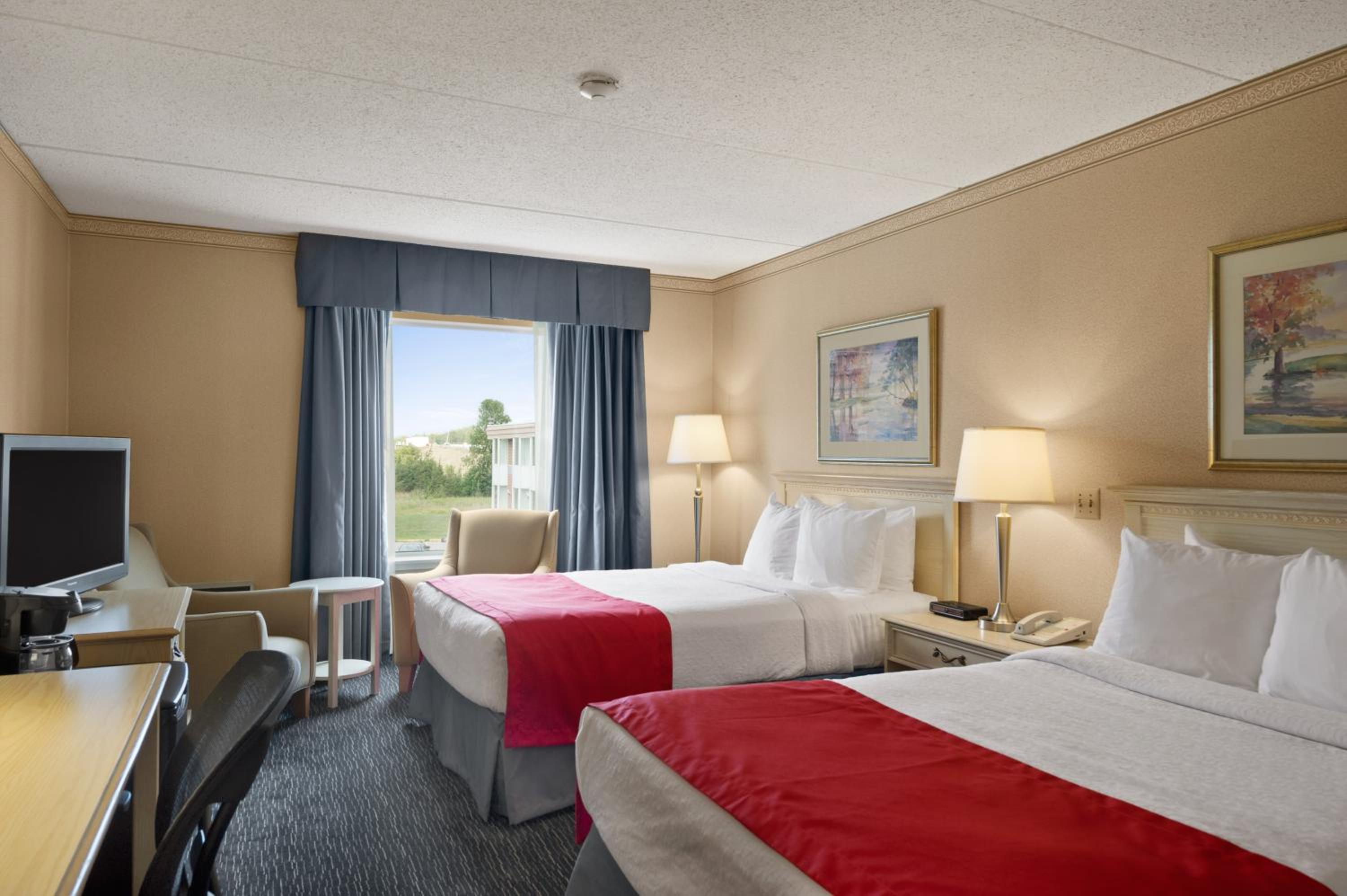 Double Room with Two Double Beds - Non-Smoking - Photo 1