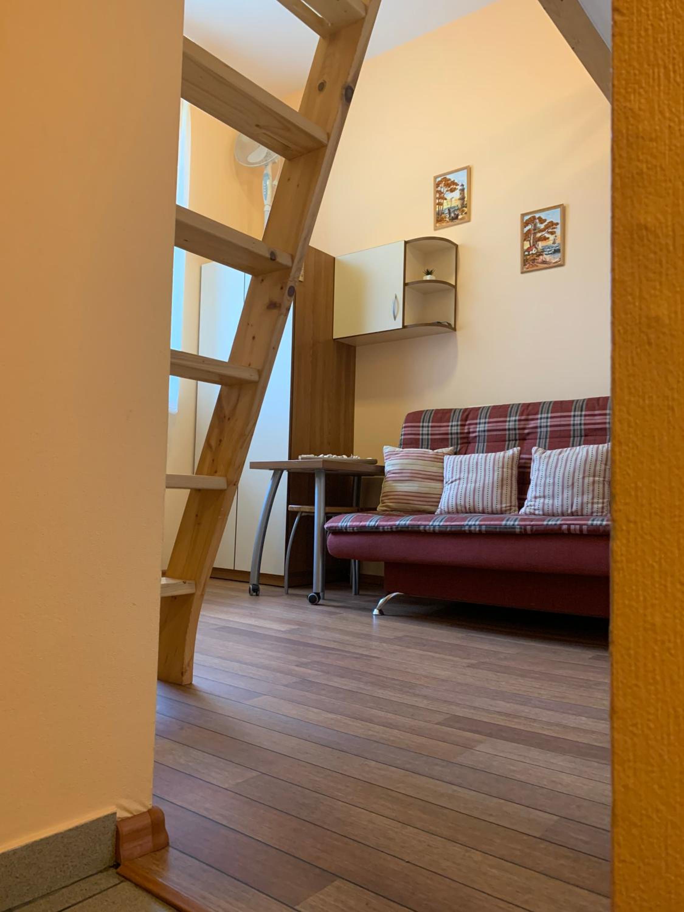 Apartment - Split Level photo 1