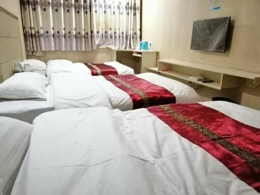Triple Room with Shared Toilet photo 3