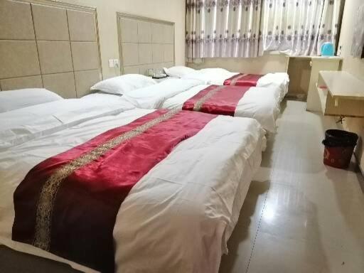 Triple Room with Shared Toilet photo 2