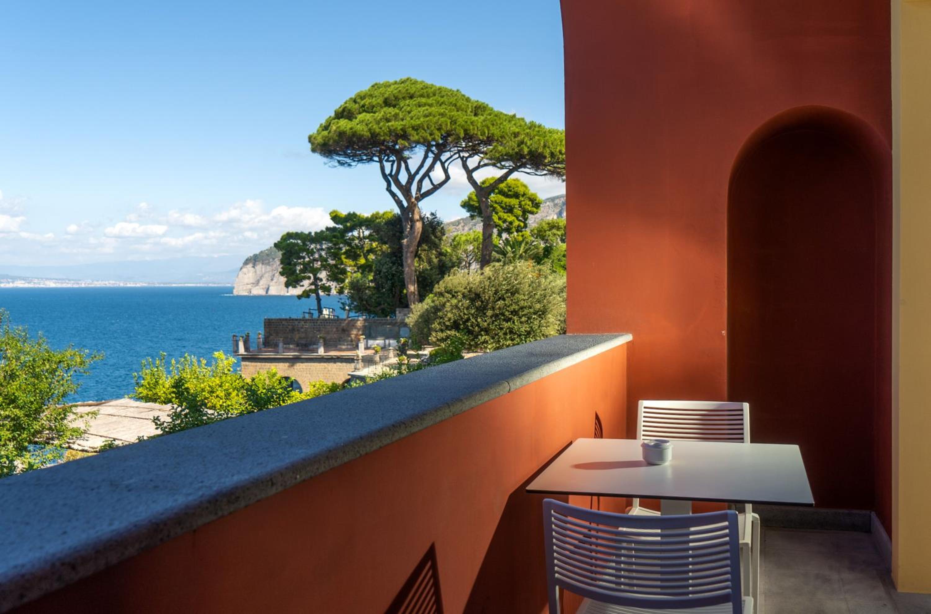 Superior Deluxe Sea View - Photo 7