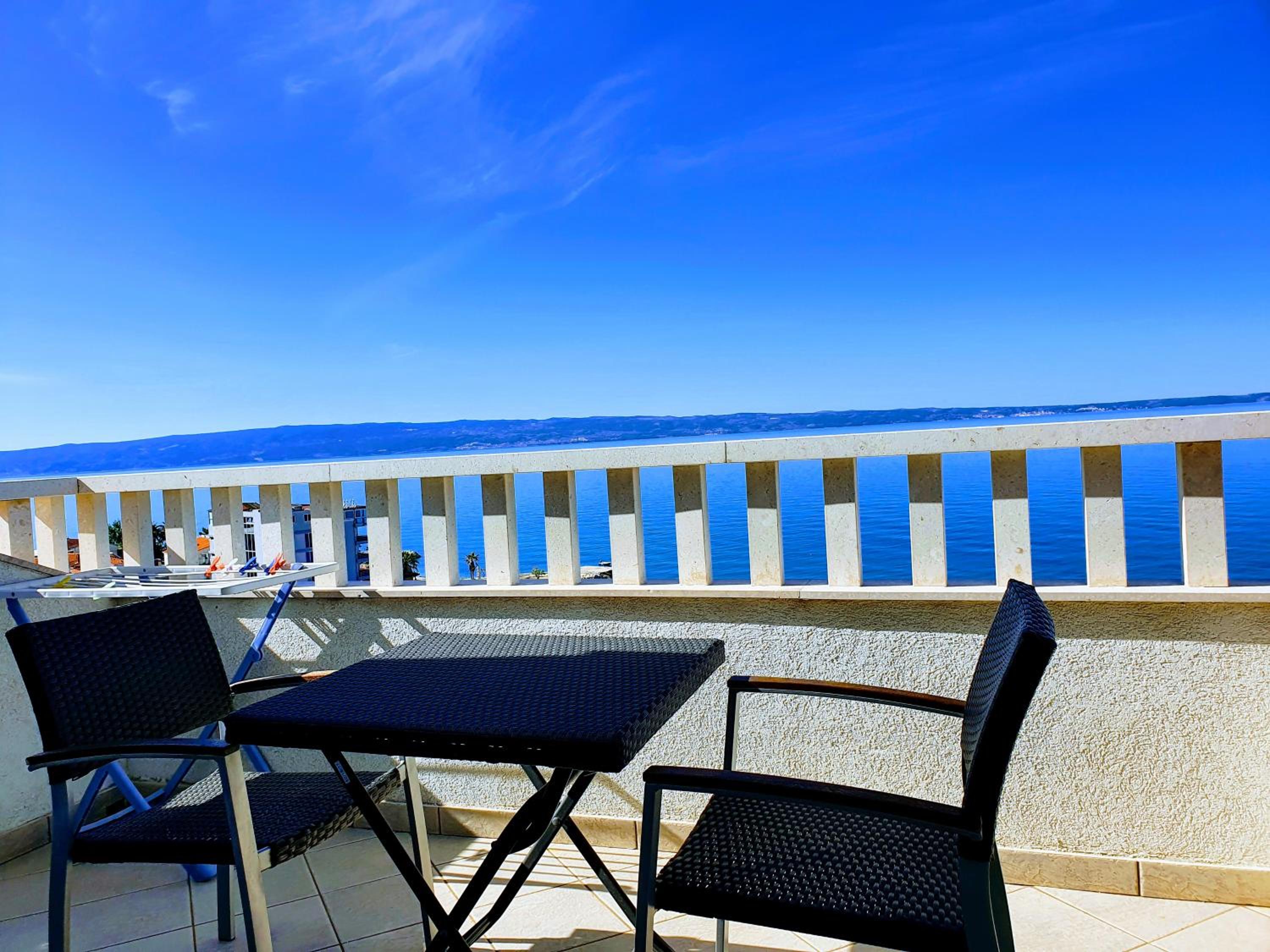 Room with Balcony and Sea View (2 Adults) - Photo 6