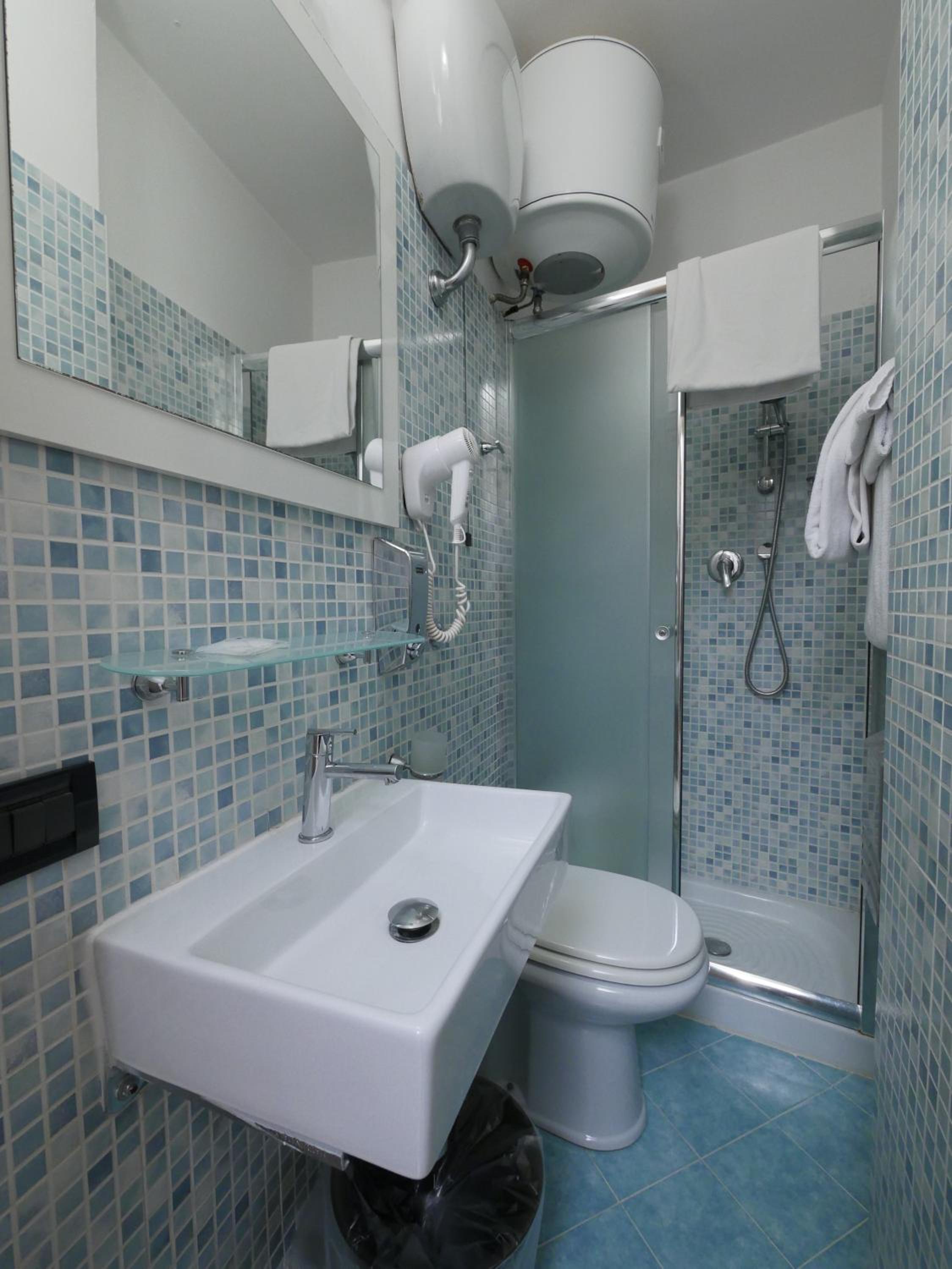 Double or Twin Room photo 2