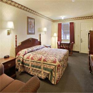 King Room - Non-Smoking - Photo 3