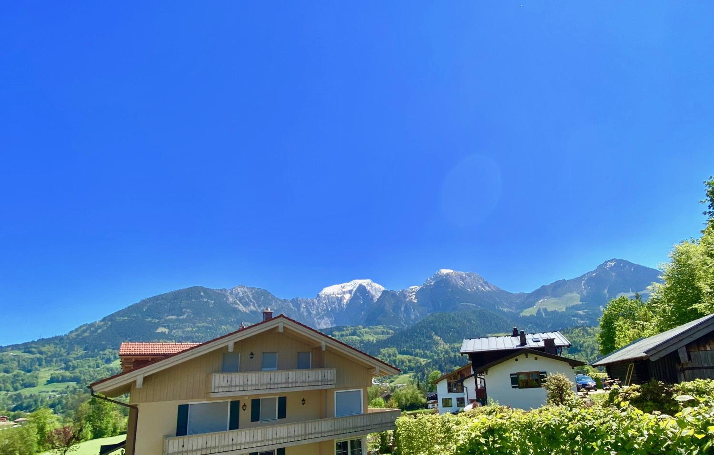Apartment with Mountain View photo 2