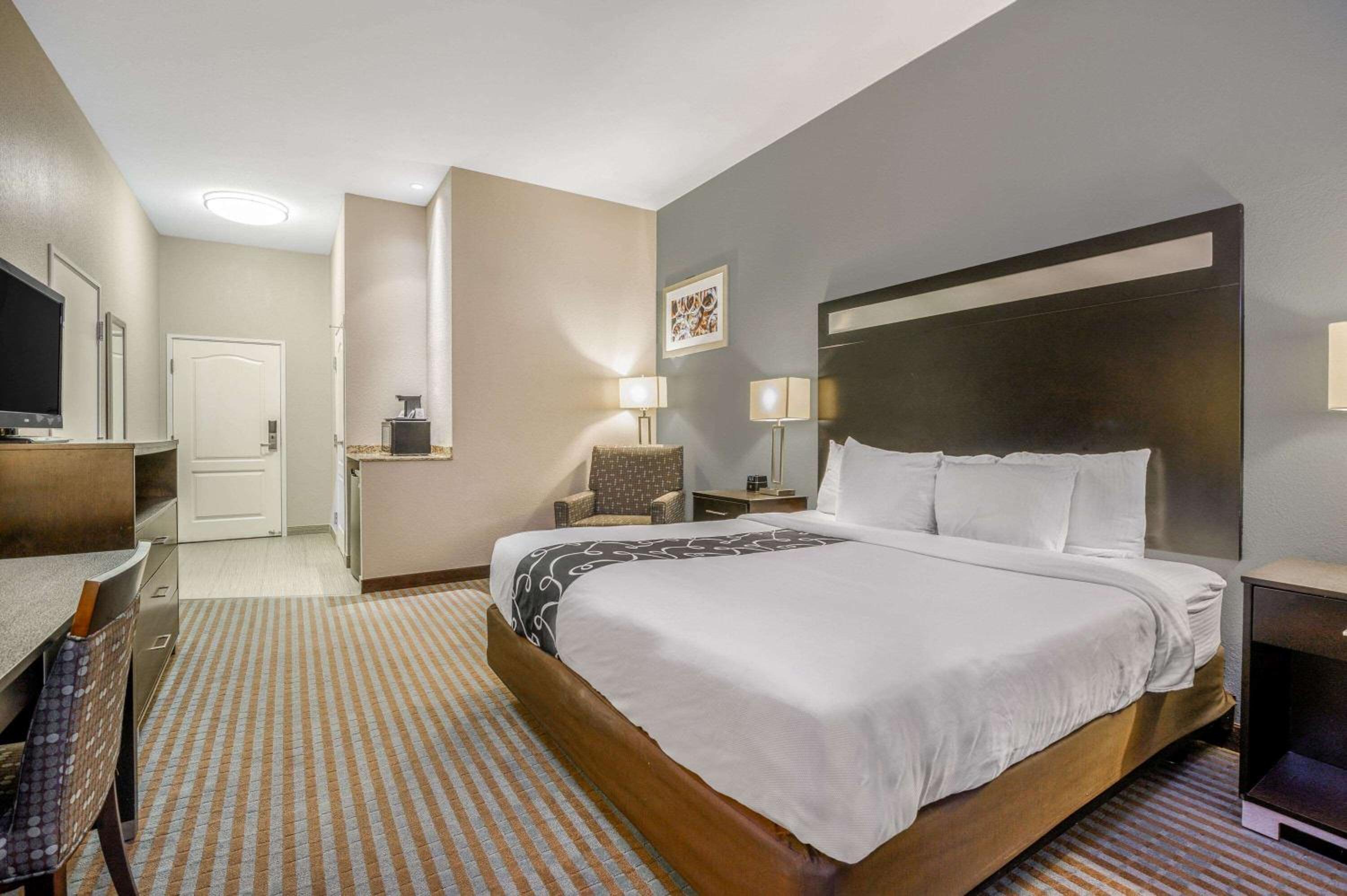King Room - Mobility Access/Non-Smoking photo 3
