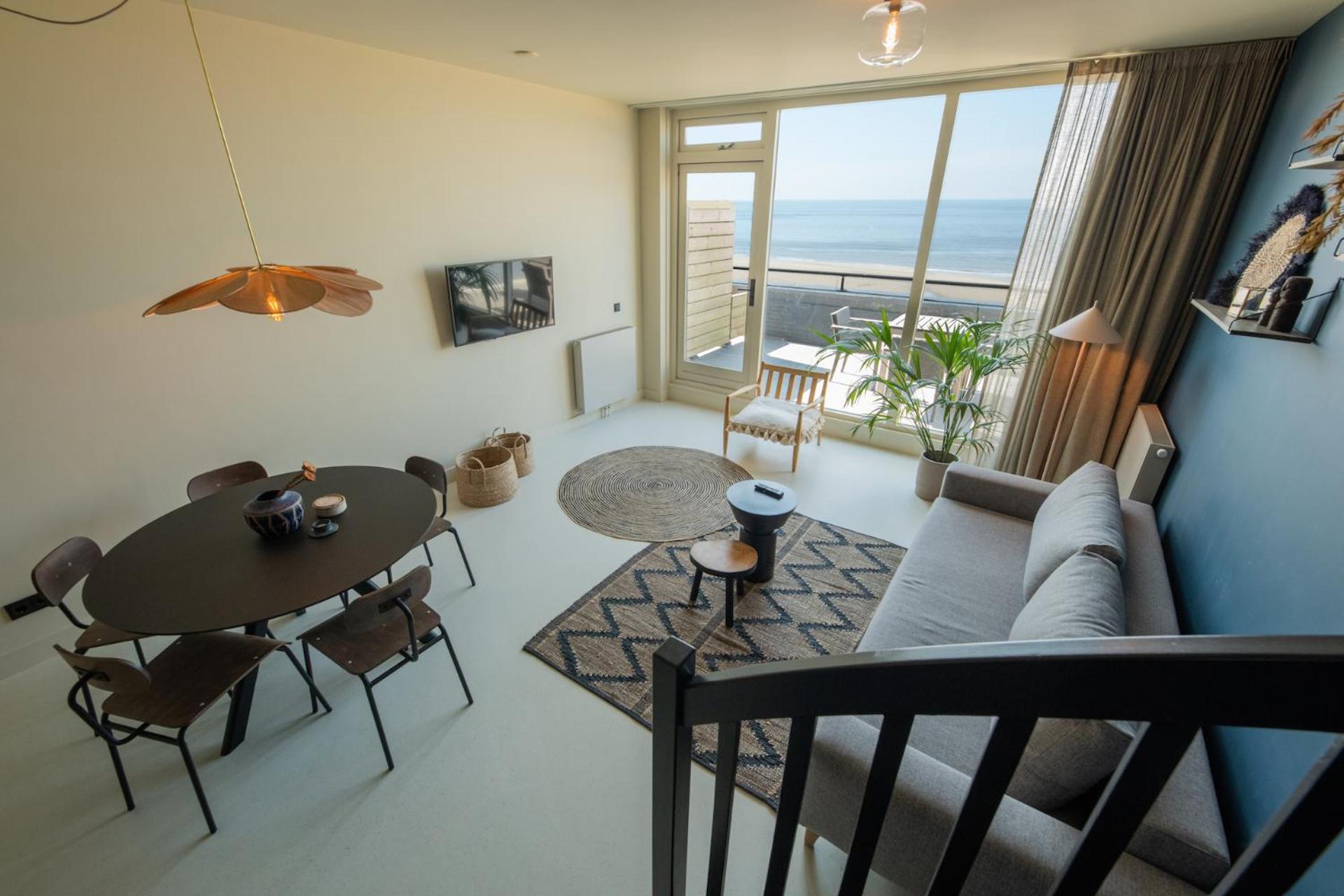 Beach House Sea View Apartment with Sauna