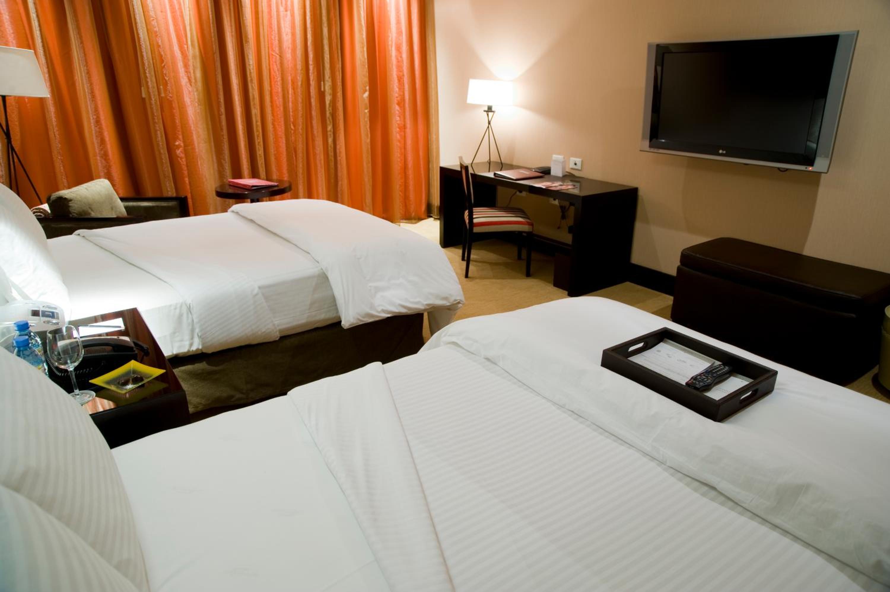 Standard Double Room with Two Double Beds photo 3