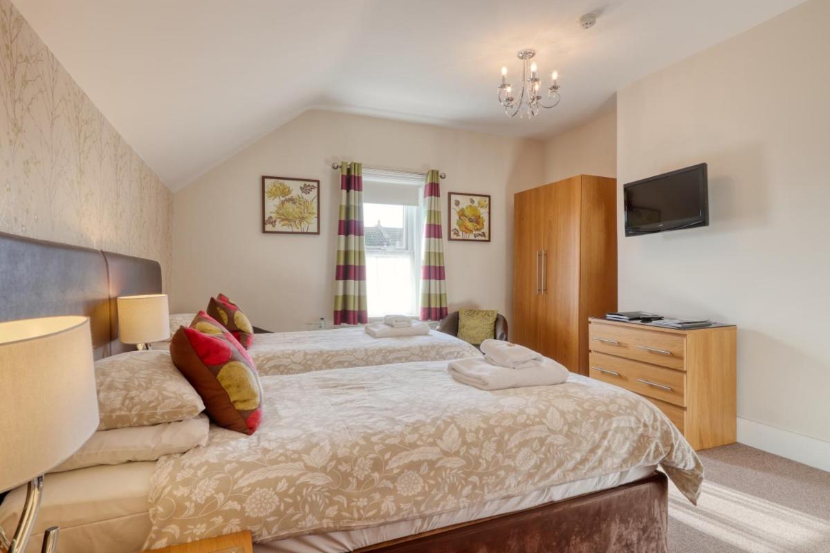 Superior Double or Twin Room- room 6