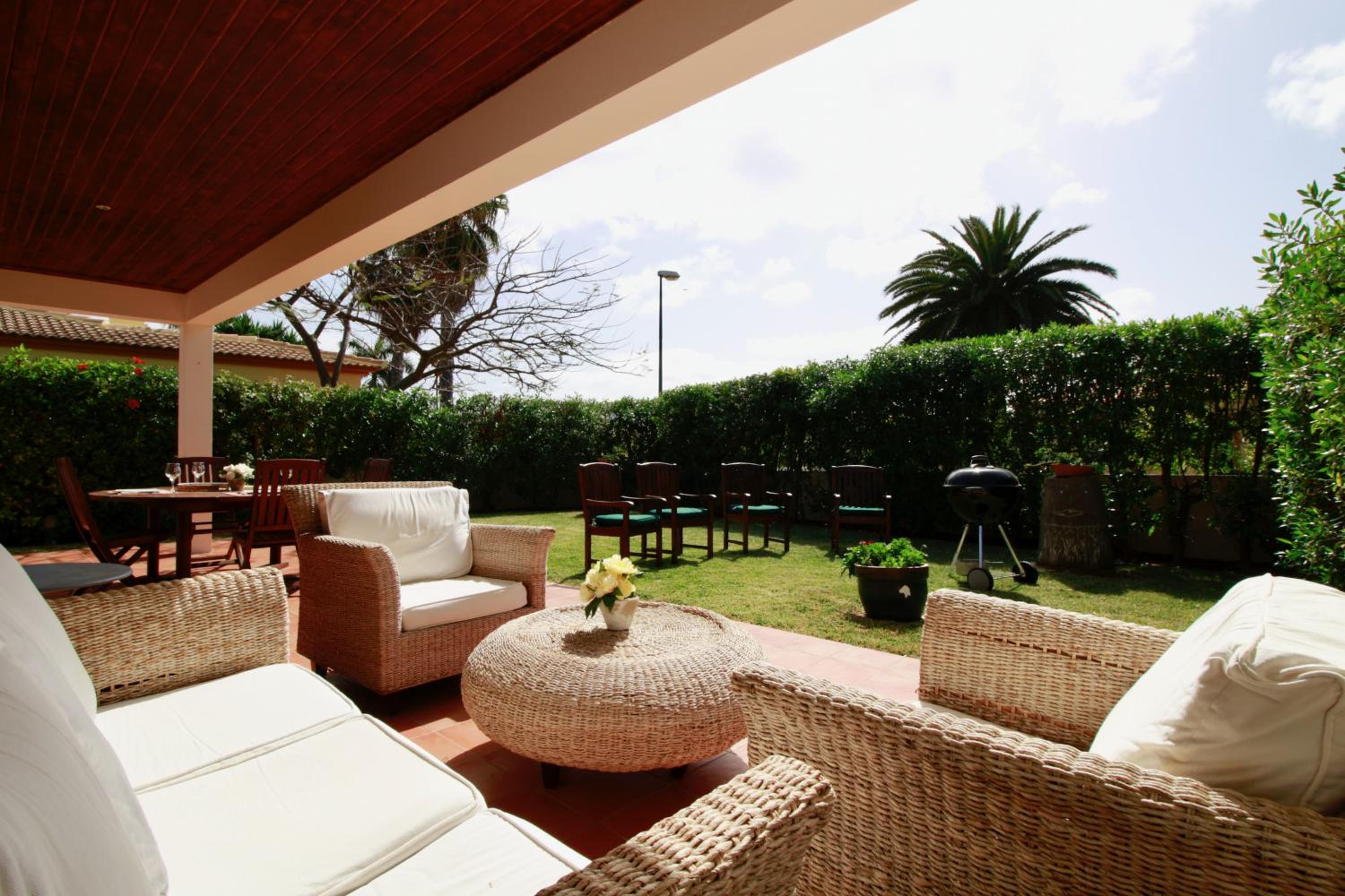 Three-Bedroom Villa photo 2