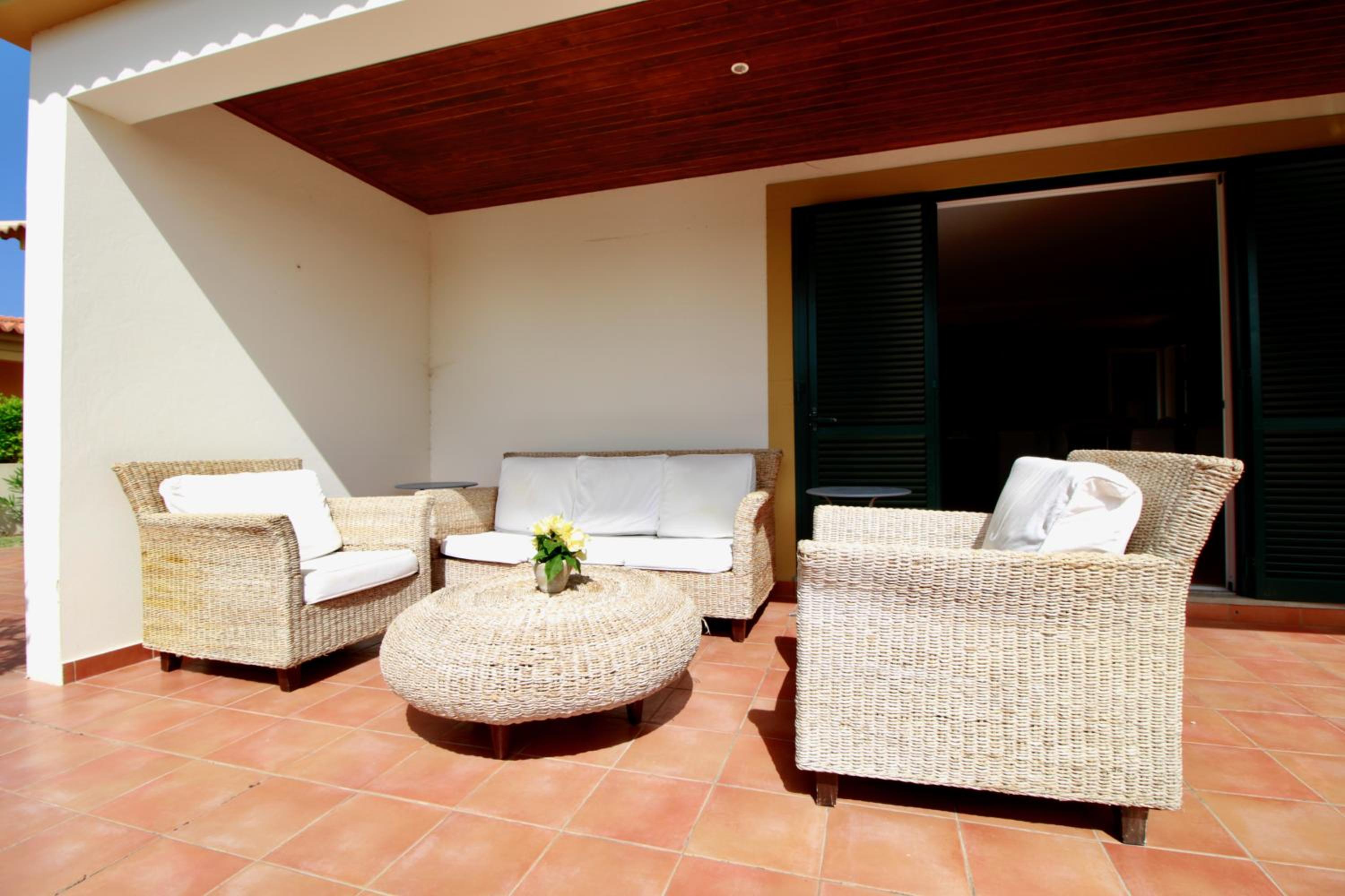 Three-Bedroom Villa photo 3