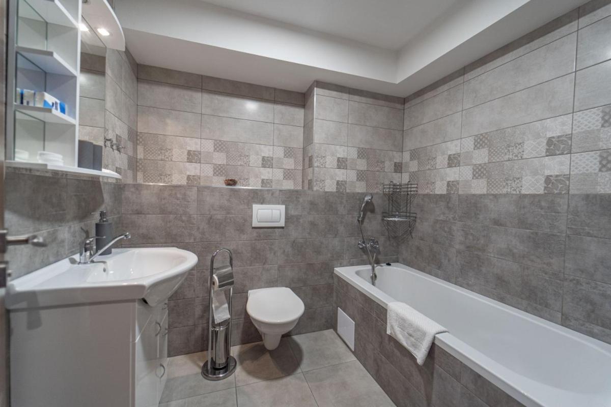 Suite with Balcony photo 1