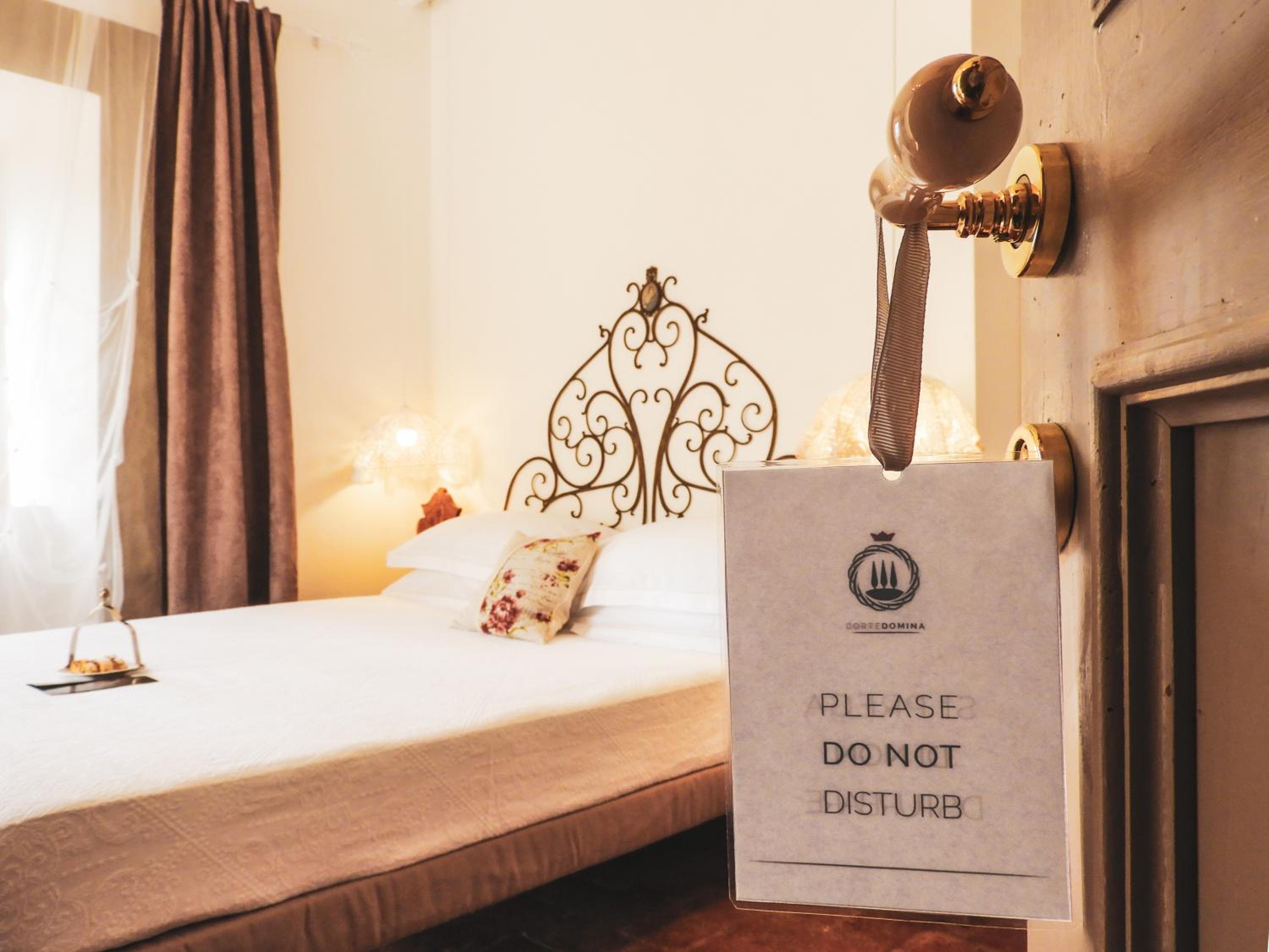 King Room with Spa Bath