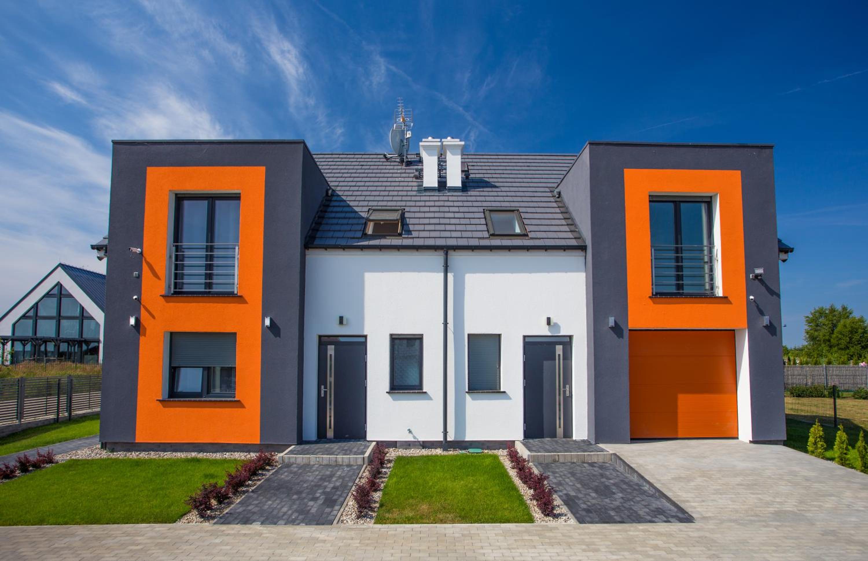 Four-Bedroom House - Photo 18
