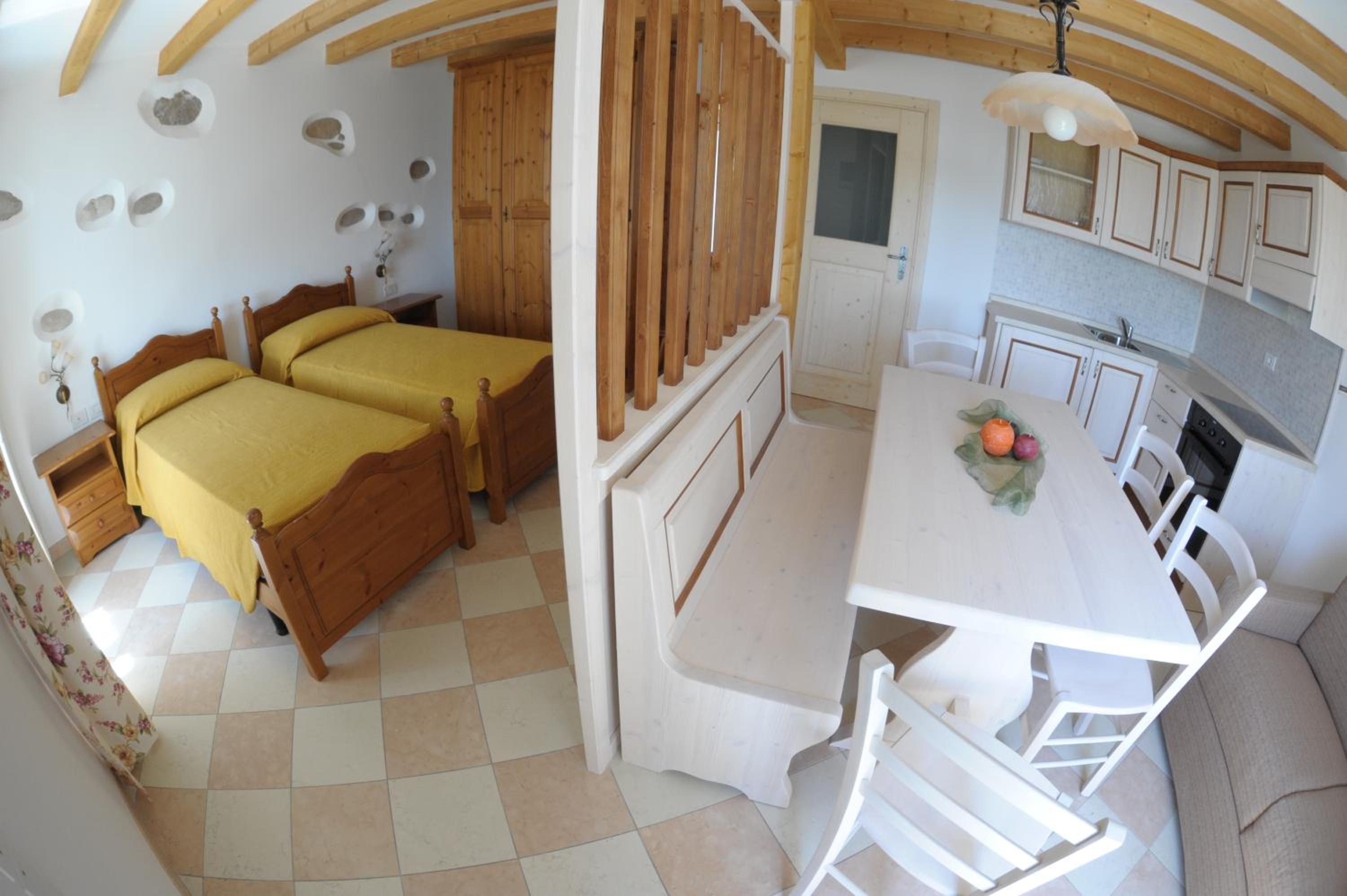 Studio (2 Adults) - Photo 5