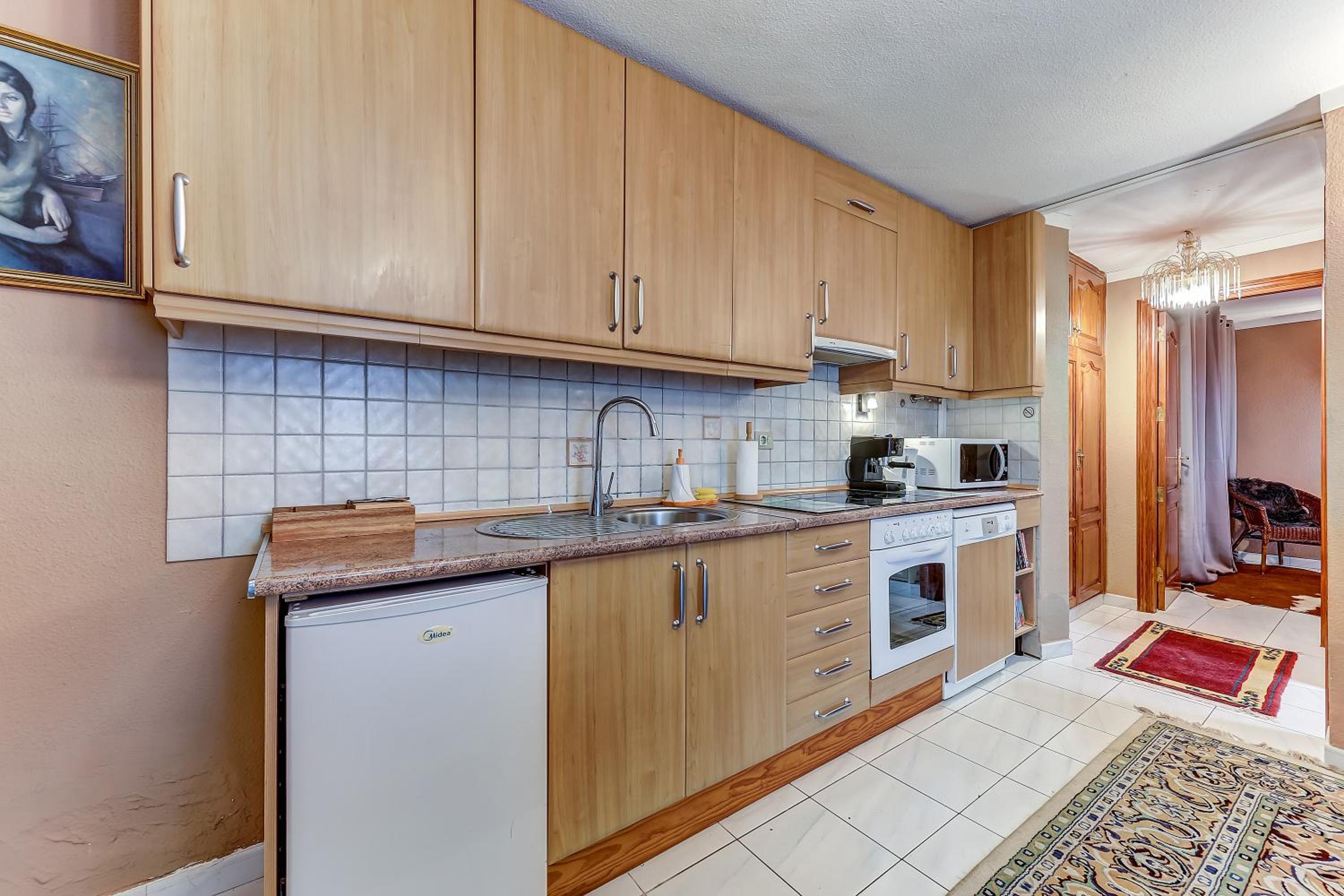 Apartment with Sea View - Photo 30