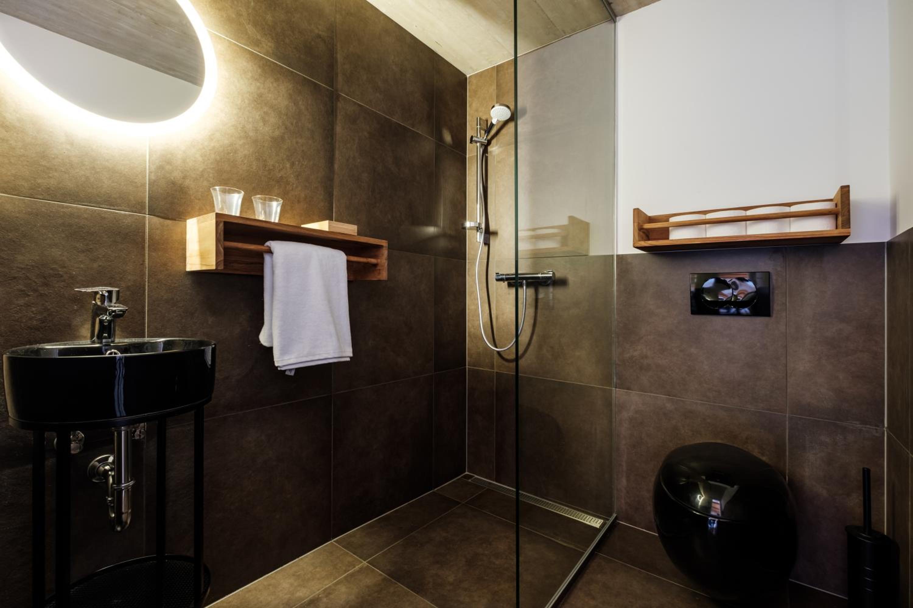 Double Room with Private Bathroom photo 3