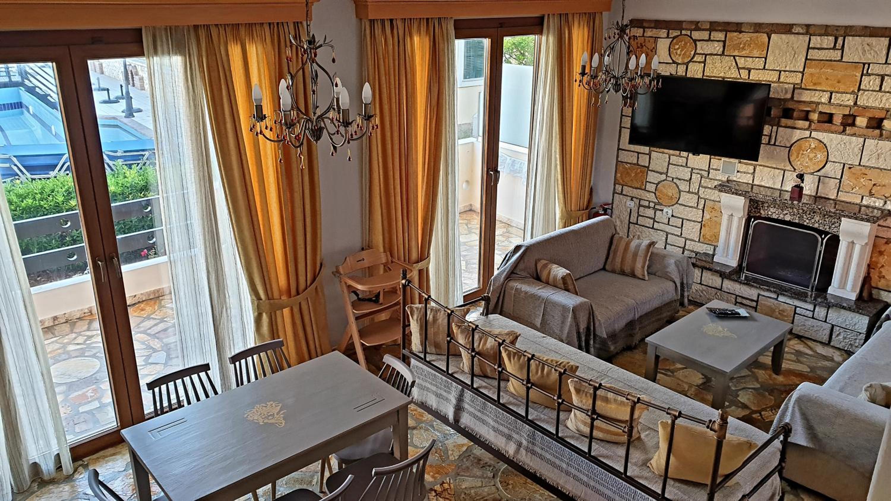 Villa with Sea View - Photo 15