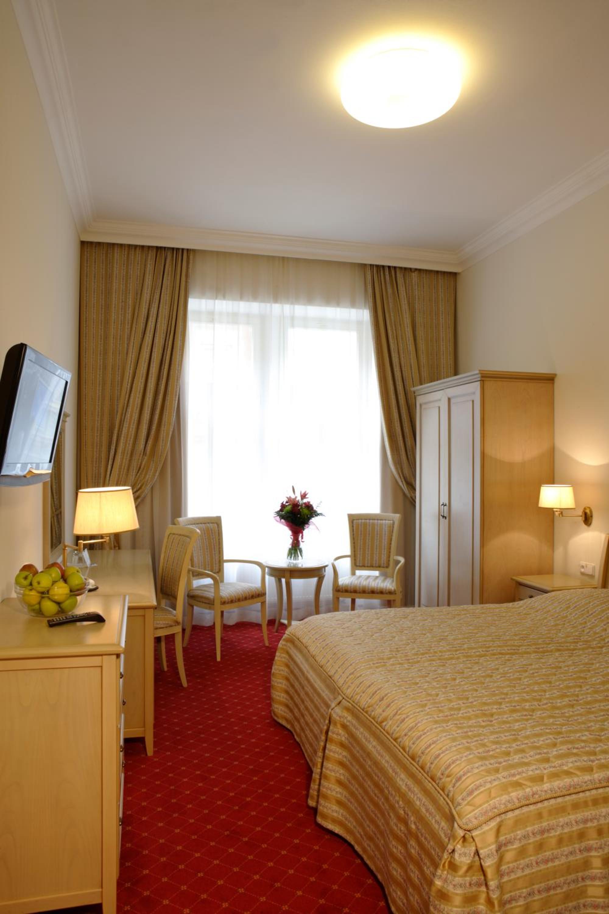 Comfort Double Room or Twin Room with Wellness and Swimming Pool Access - Photo 3