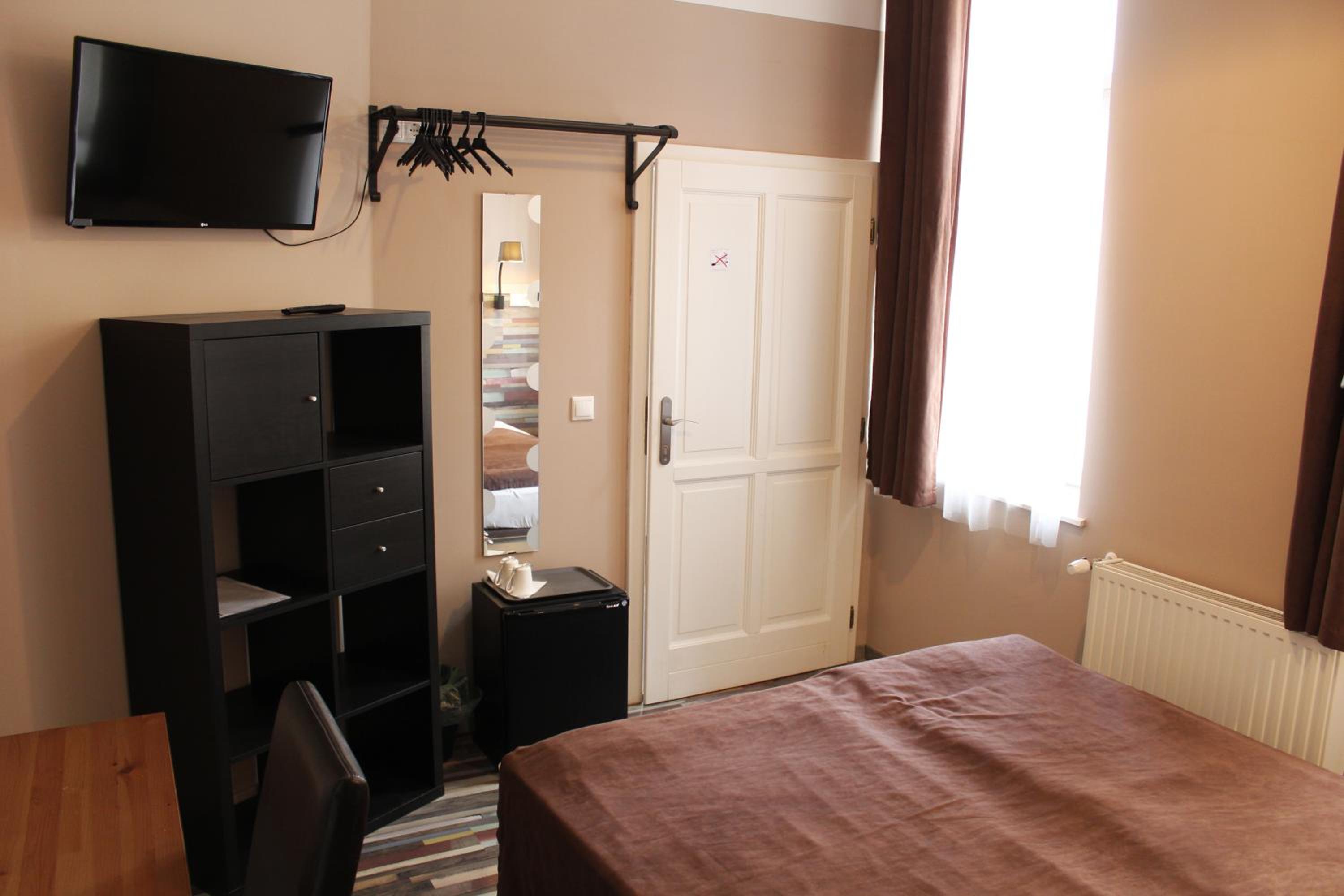 Double or Twin Room photo 2