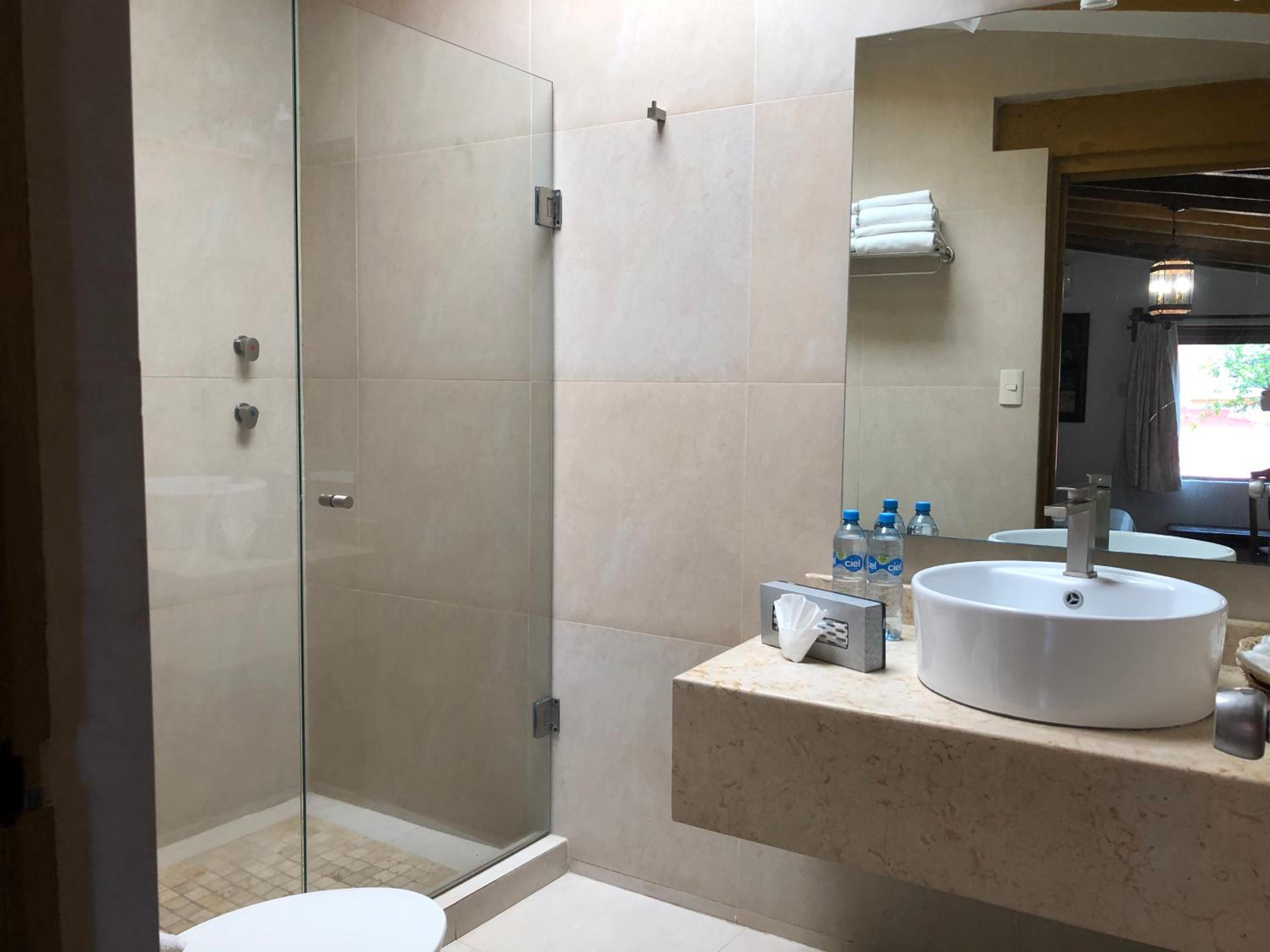 Deluxe Double Room - Photo 7