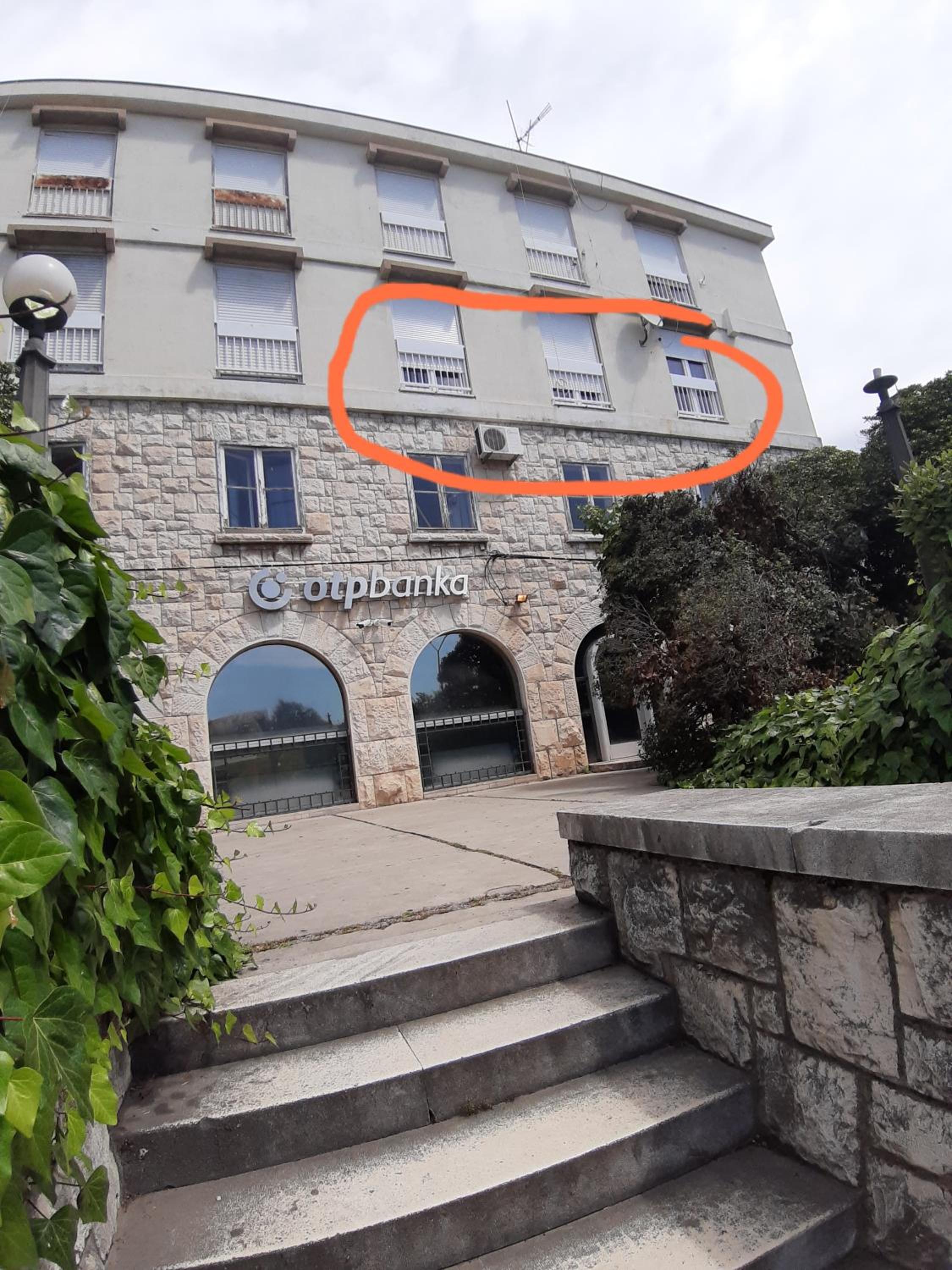 Apartment with Sea View - Photo 29