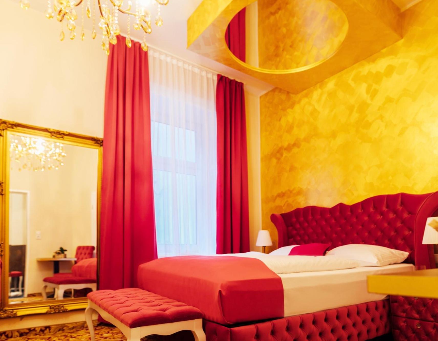 Deluxe Double Room - Photo 1