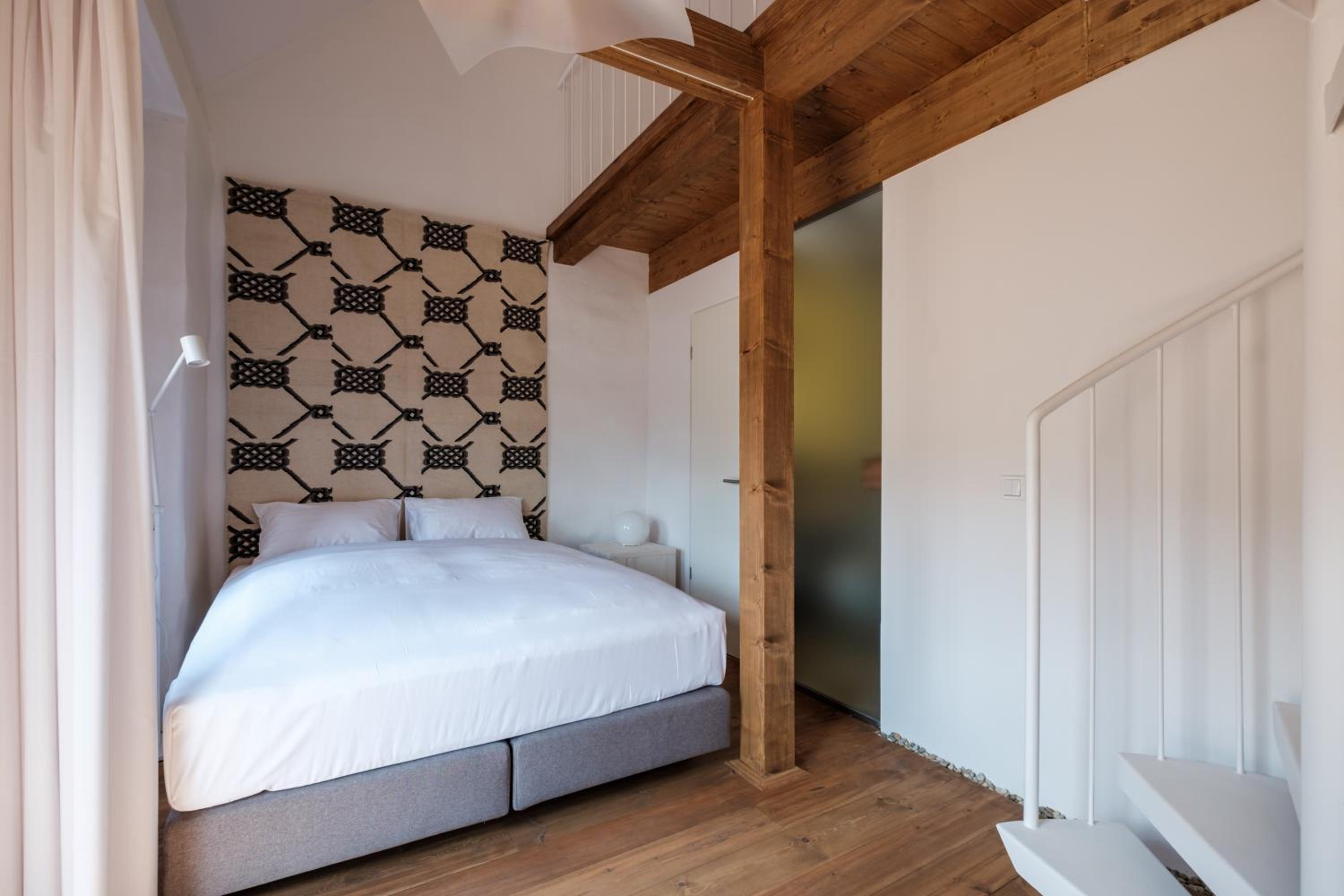 Quadruple Room with Private Bathroom photo 1