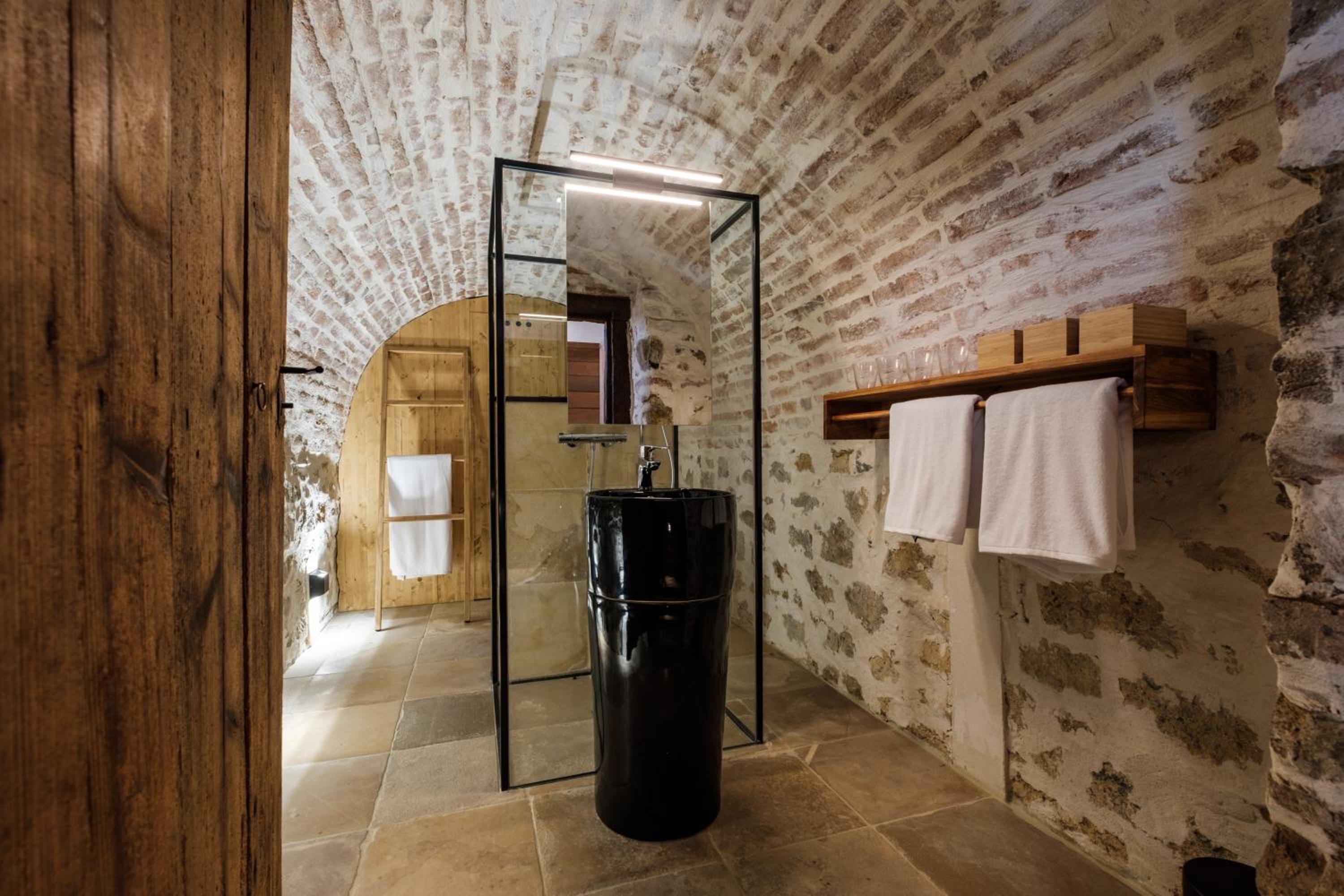 Double Room with Private Bathroom photo 3