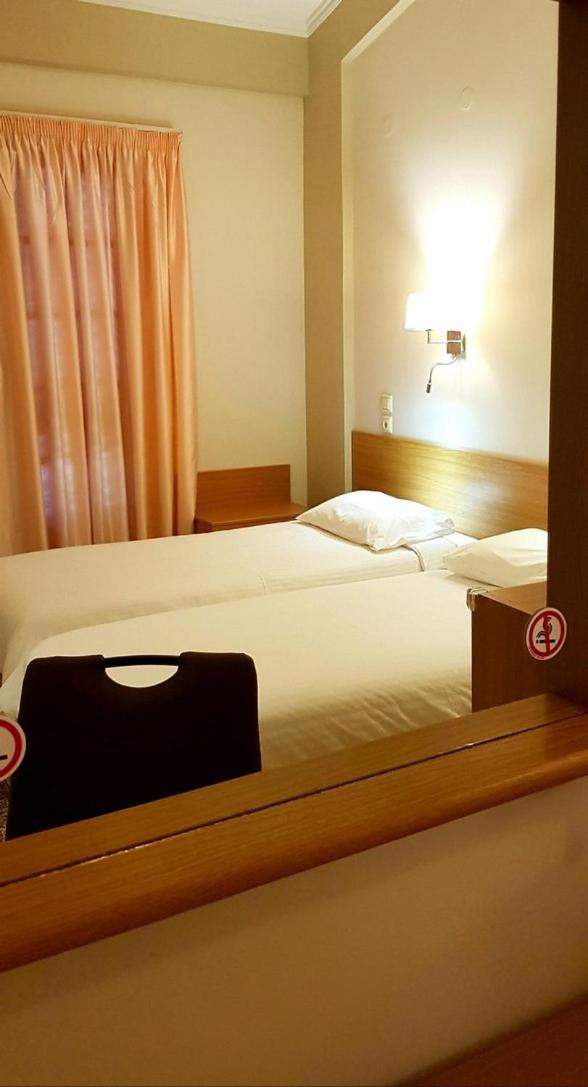 Twin or Double Room - Photo 1