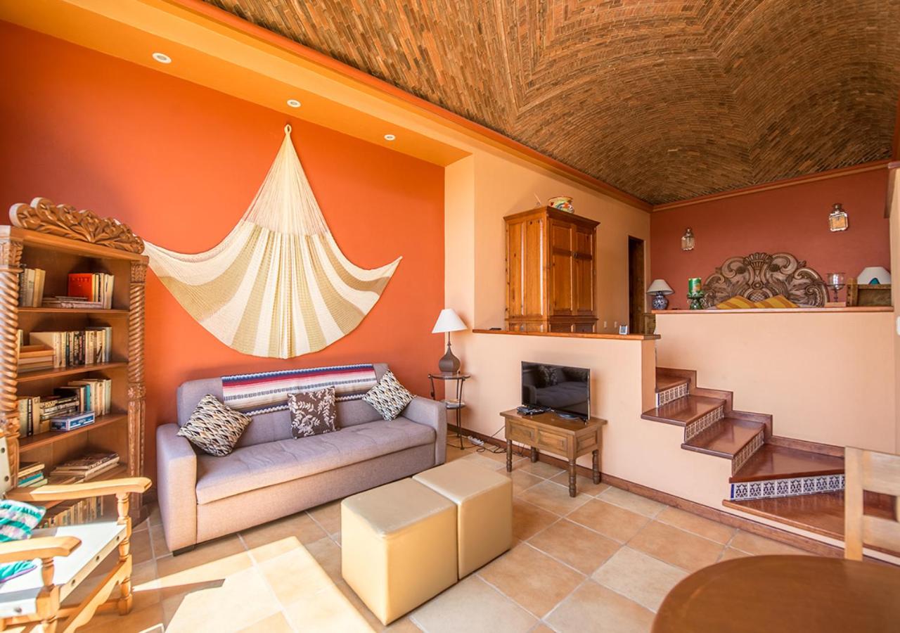 Apartment with Mountain View (Santa Ana)