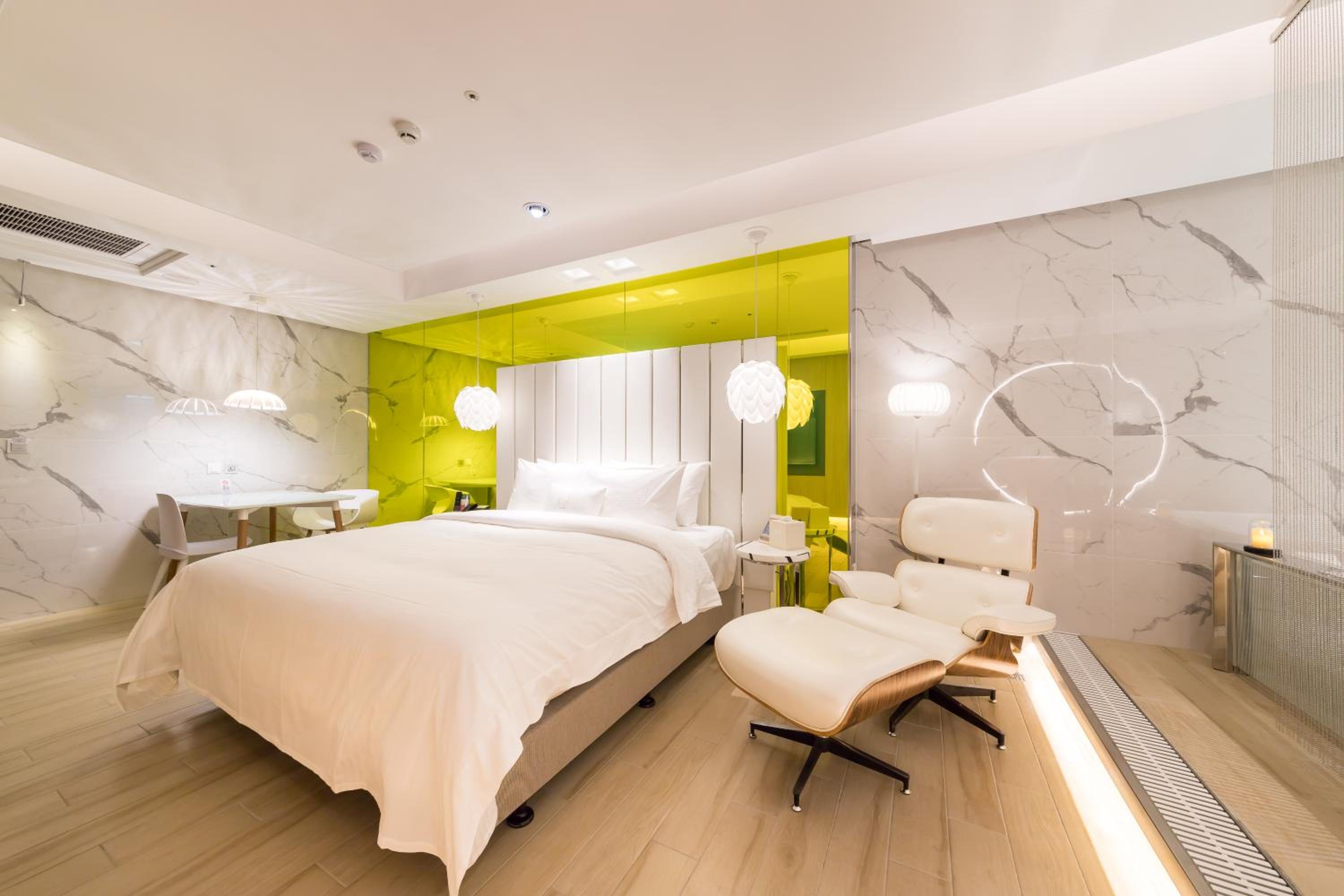 Double Room with Spa Bath photo 1