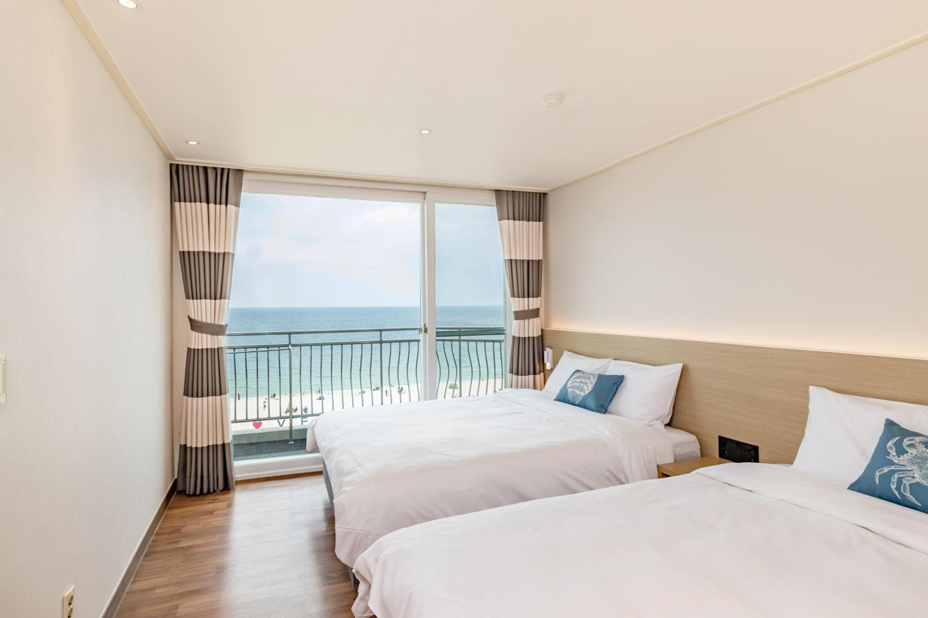 Kensington Deluxe Ocean View (Cooking is not available + renewal) photo 3