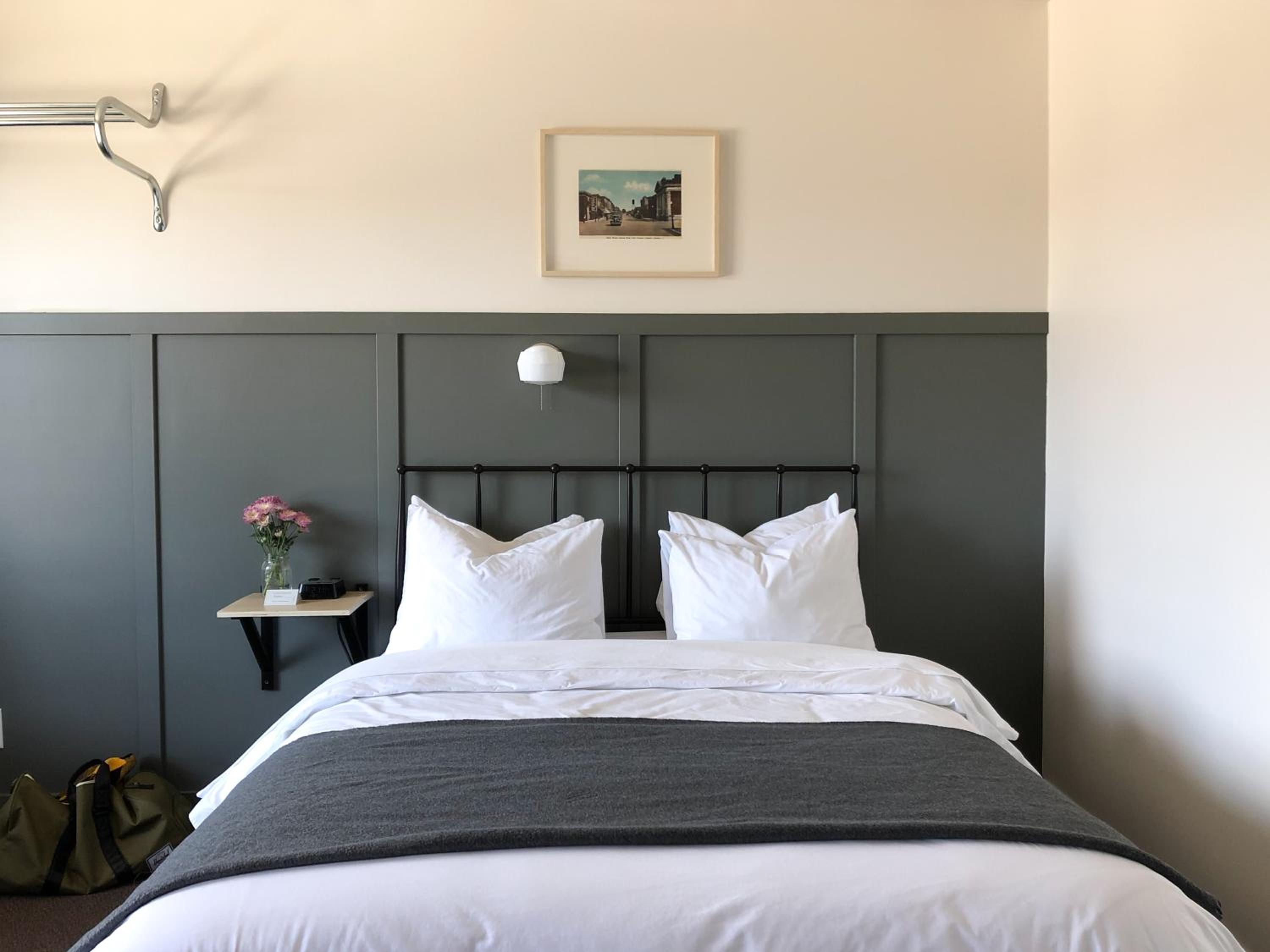 Economy Double Room photo 2