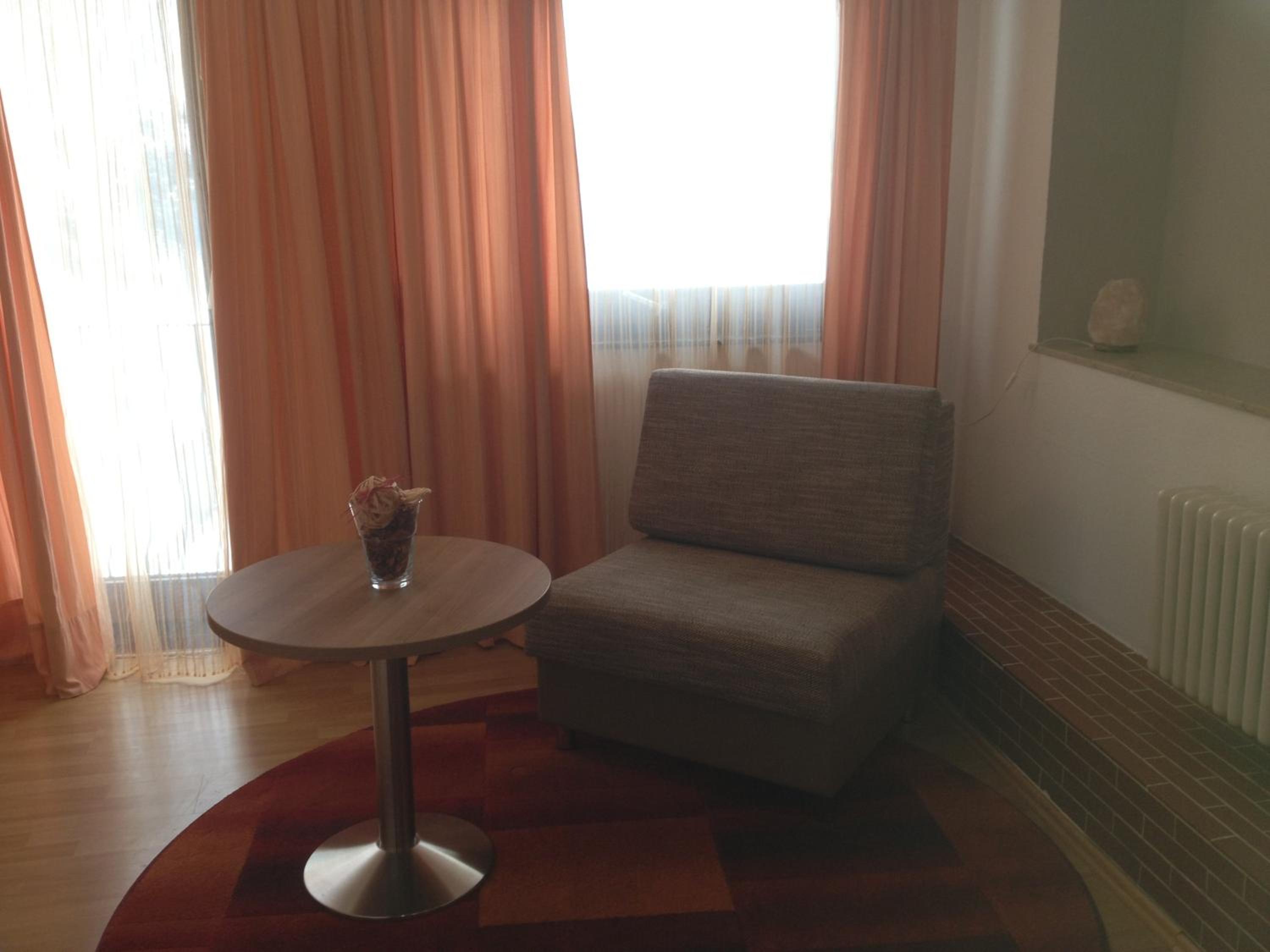 Double Room - Photo 6