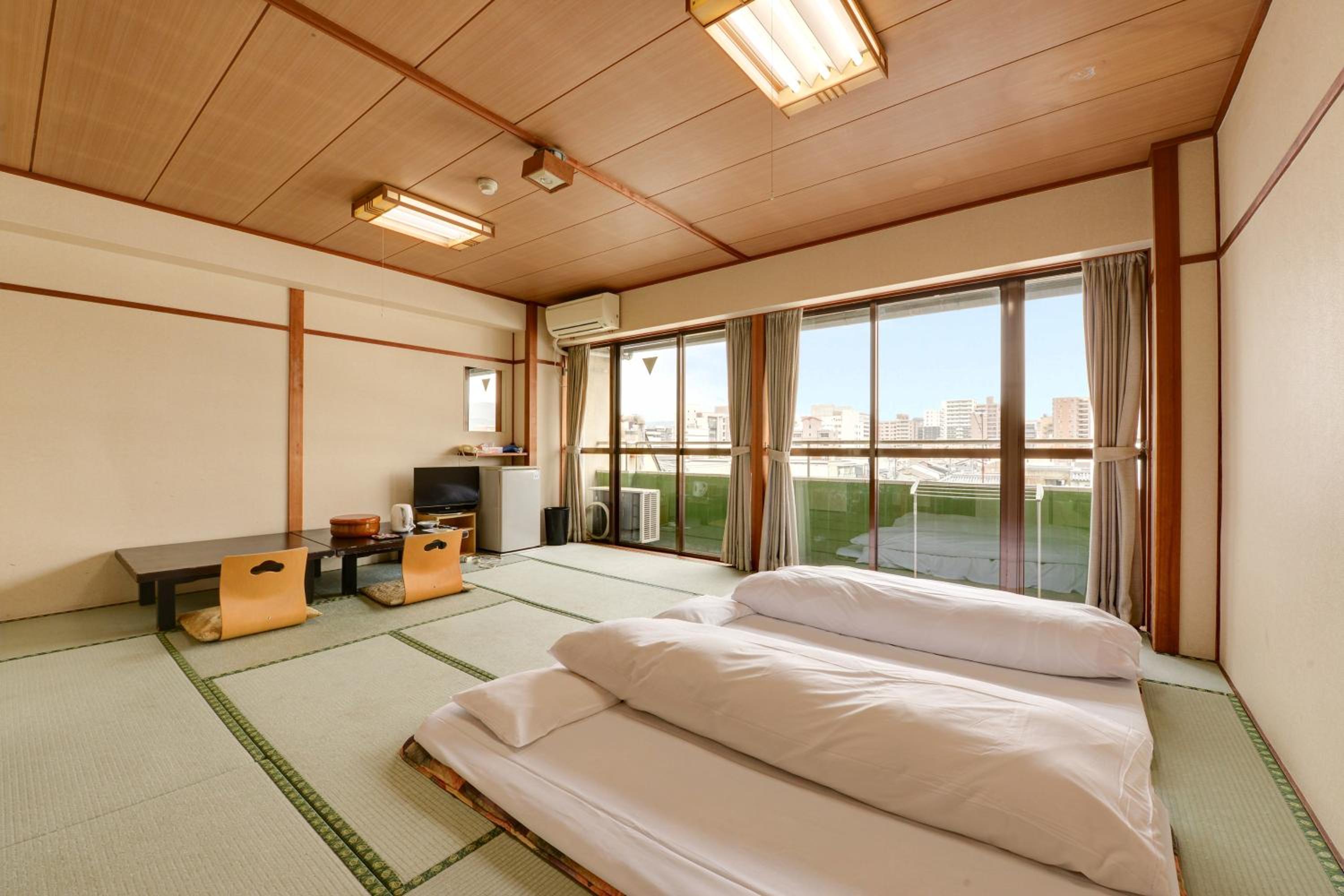 Family Room with Private Bathroom - Photo 1
