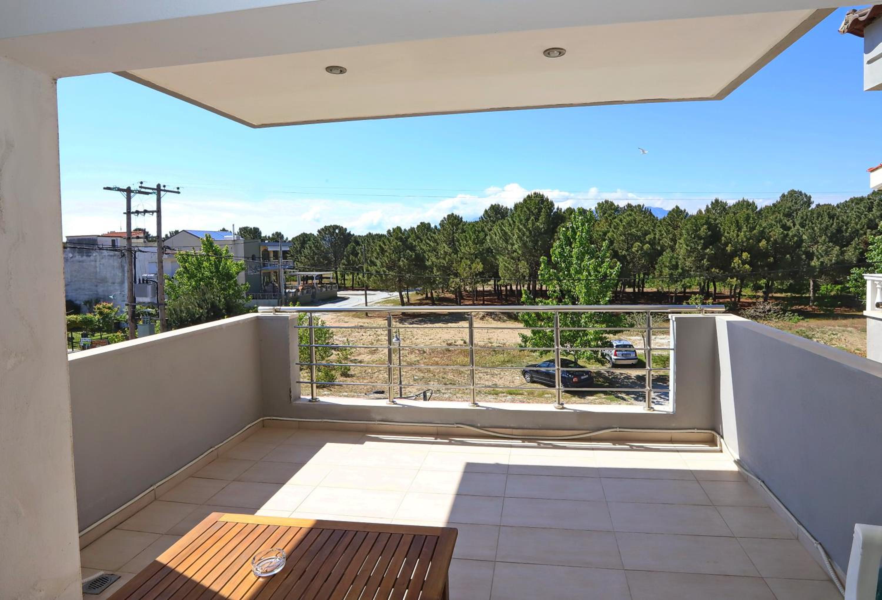 Family Room with Sea View - Photo 3