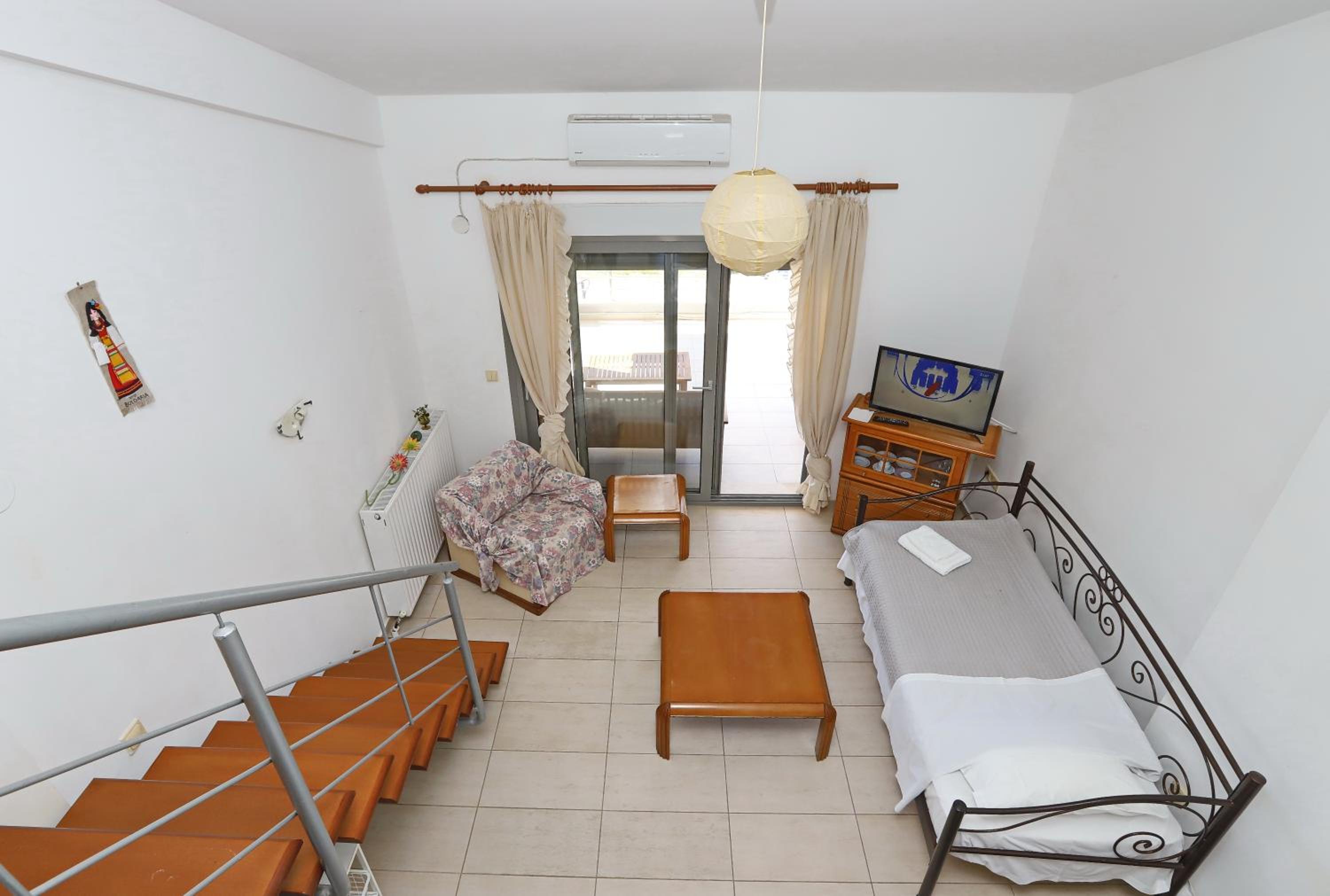 Family Room with Sea View - Photo 15