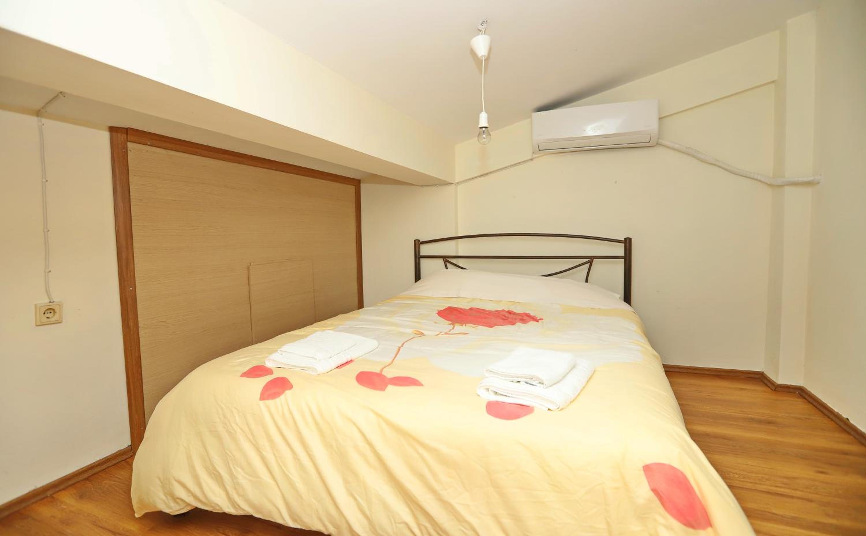Family Room with Sea View - Photo 13